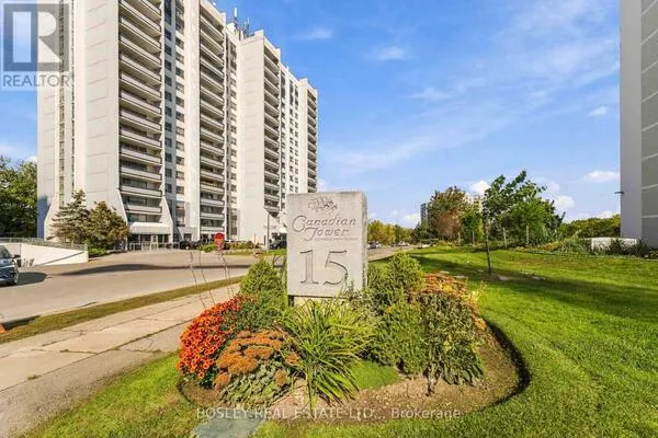 15 TOWERING HEIGHTS BOULEVARD