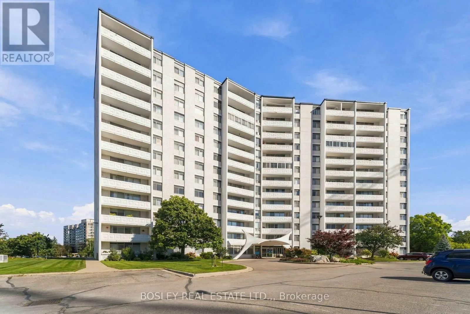701 - 15 TOWERING HEIGHTS BOULEVARD #701
