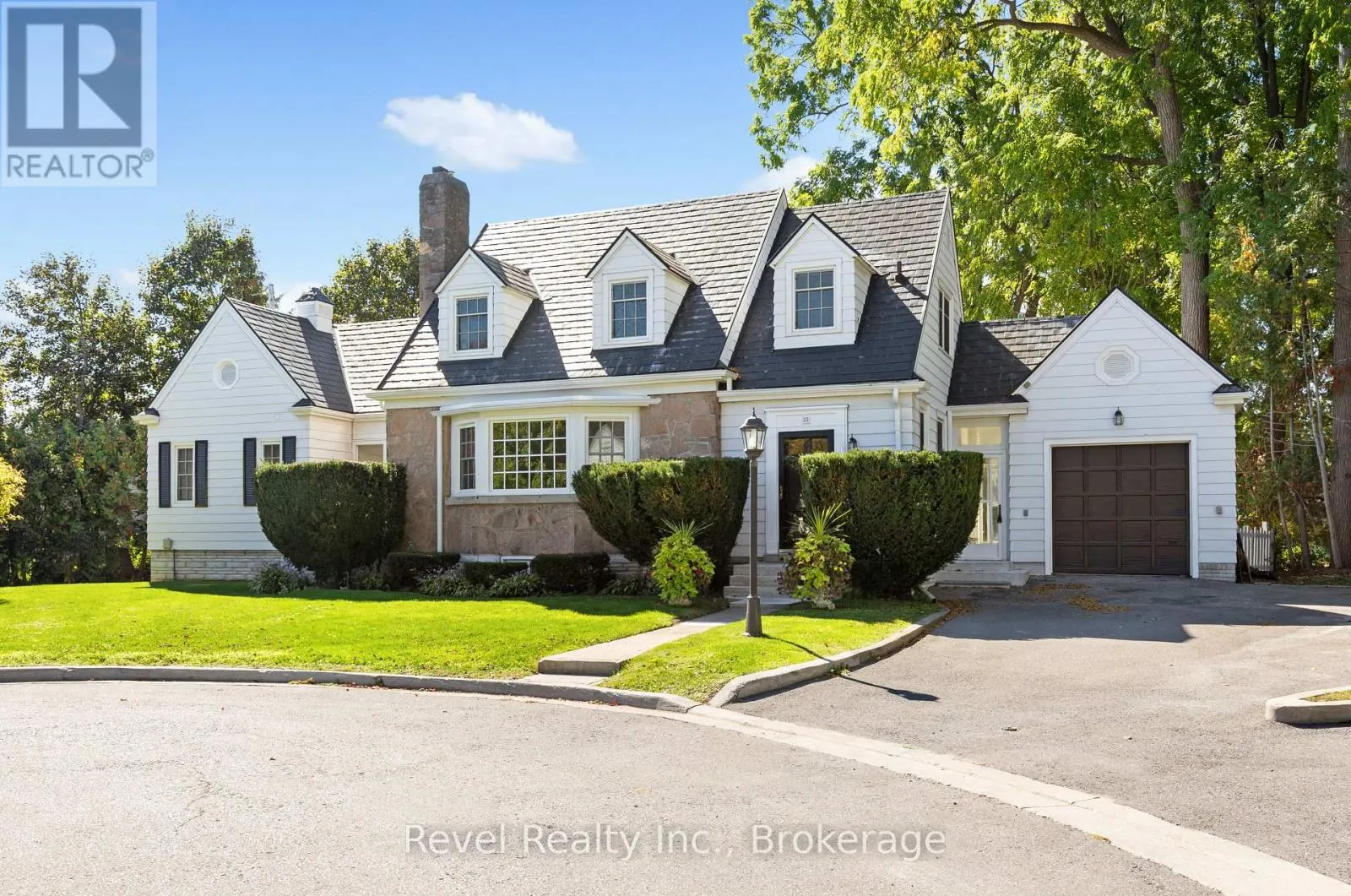 13 SYLVAN CRESCENT