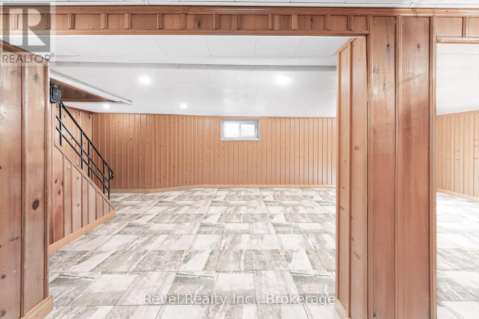 13 SYLVAN CRESCENT