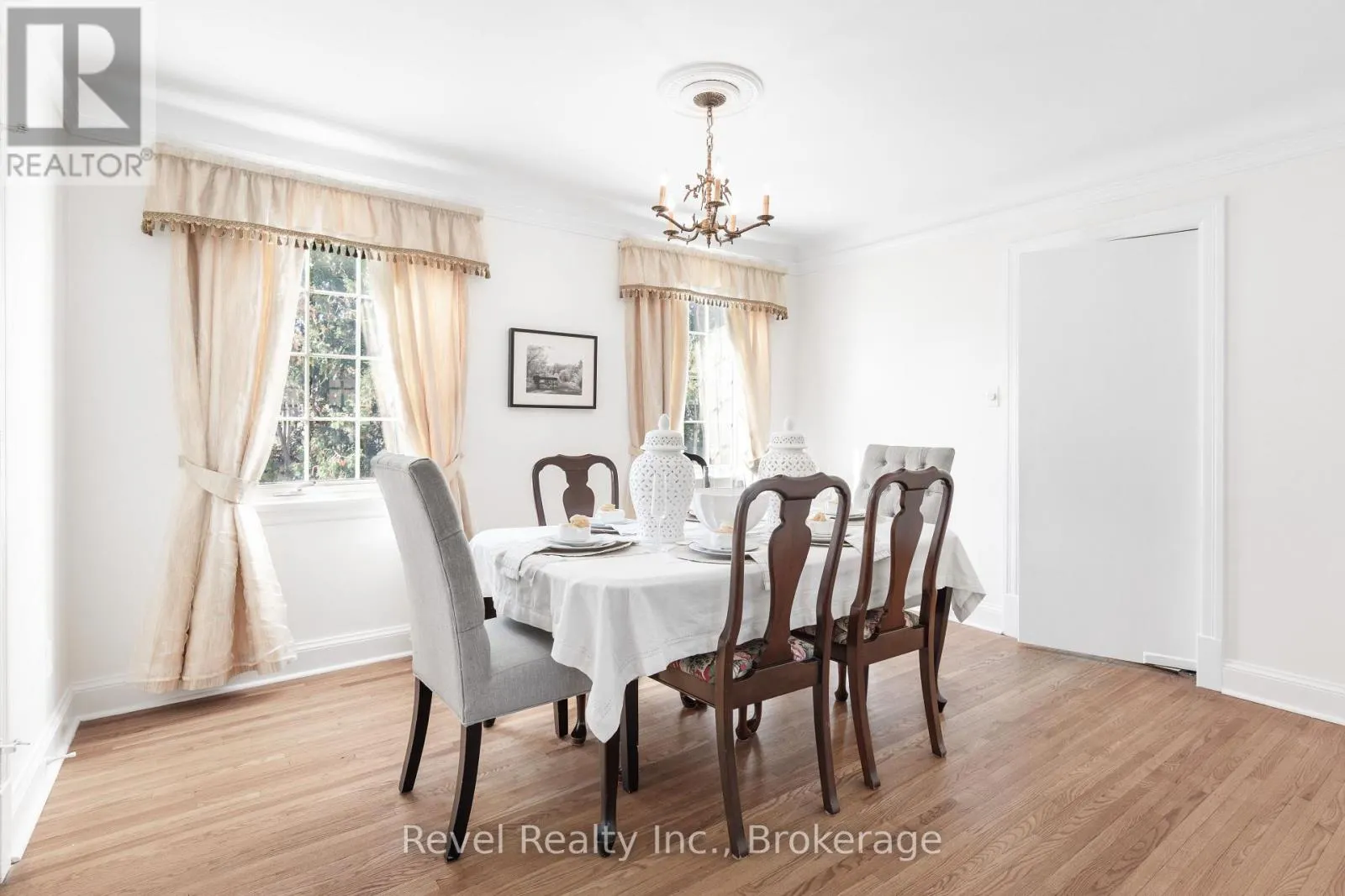 13 SYLVAN CRESCENT