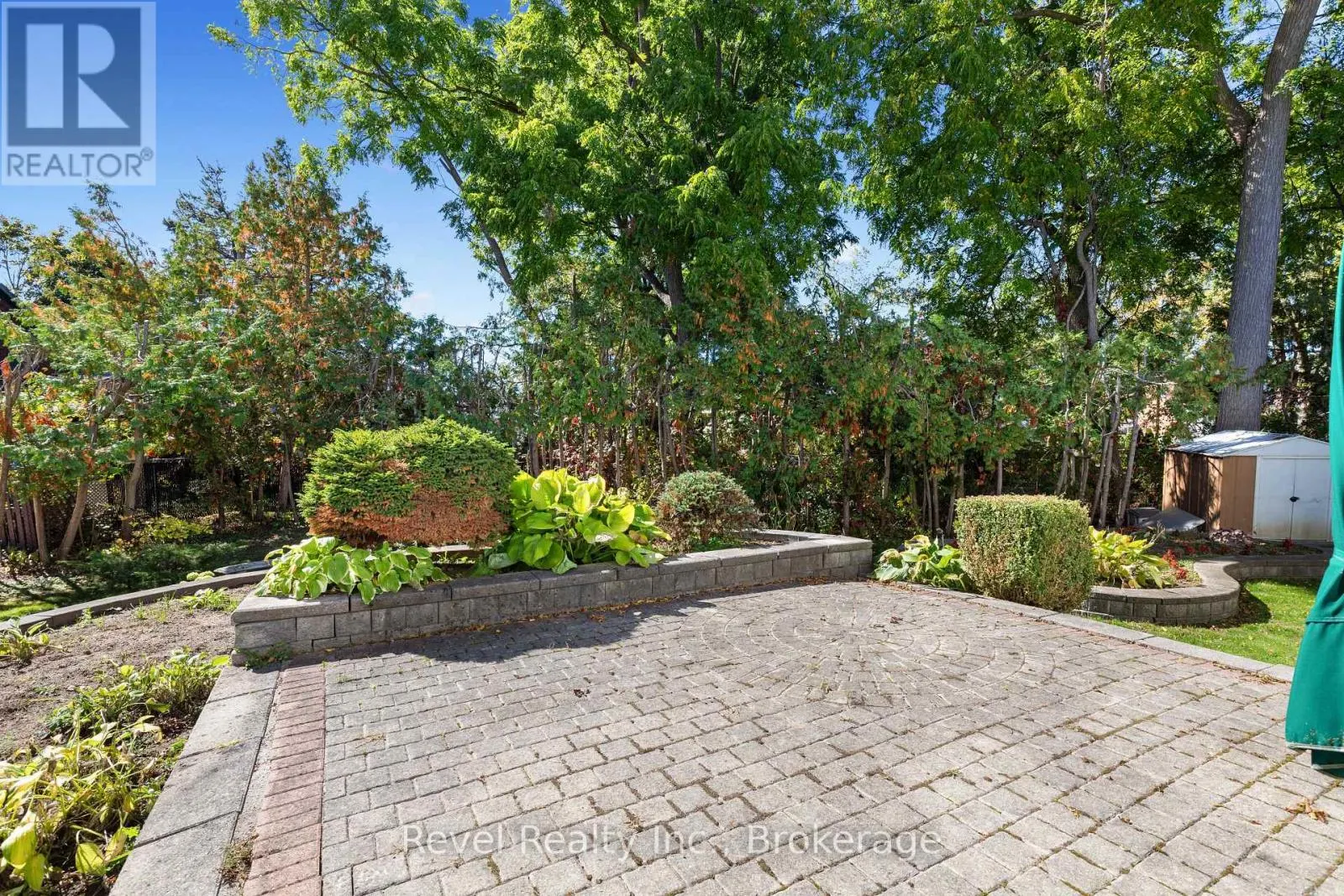 13 SYLVAN CRESCENT