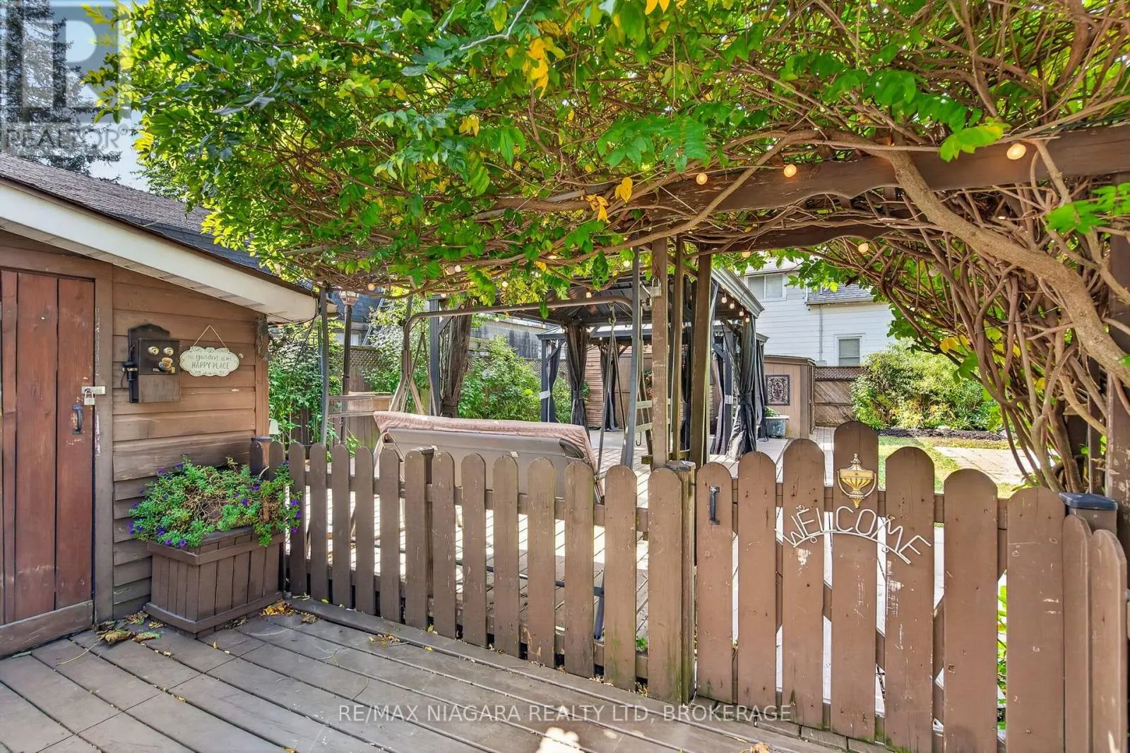 5657 PRINCE EDWARD AVENUE