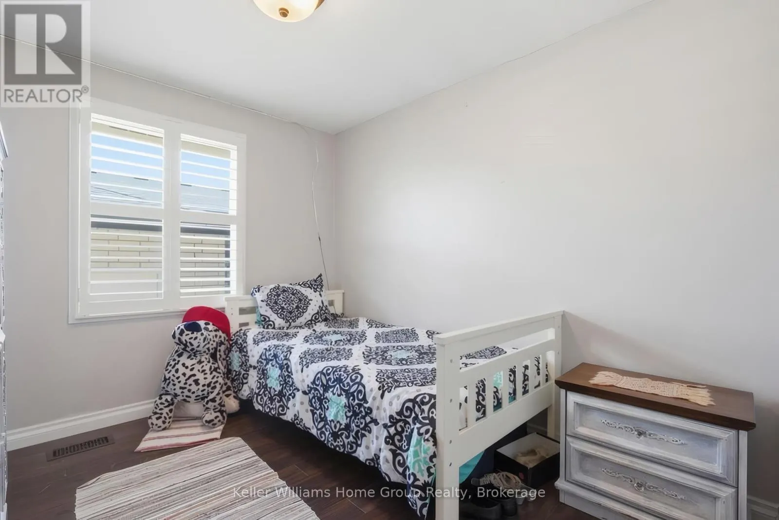 267 BAKERSFIELD DRIVE