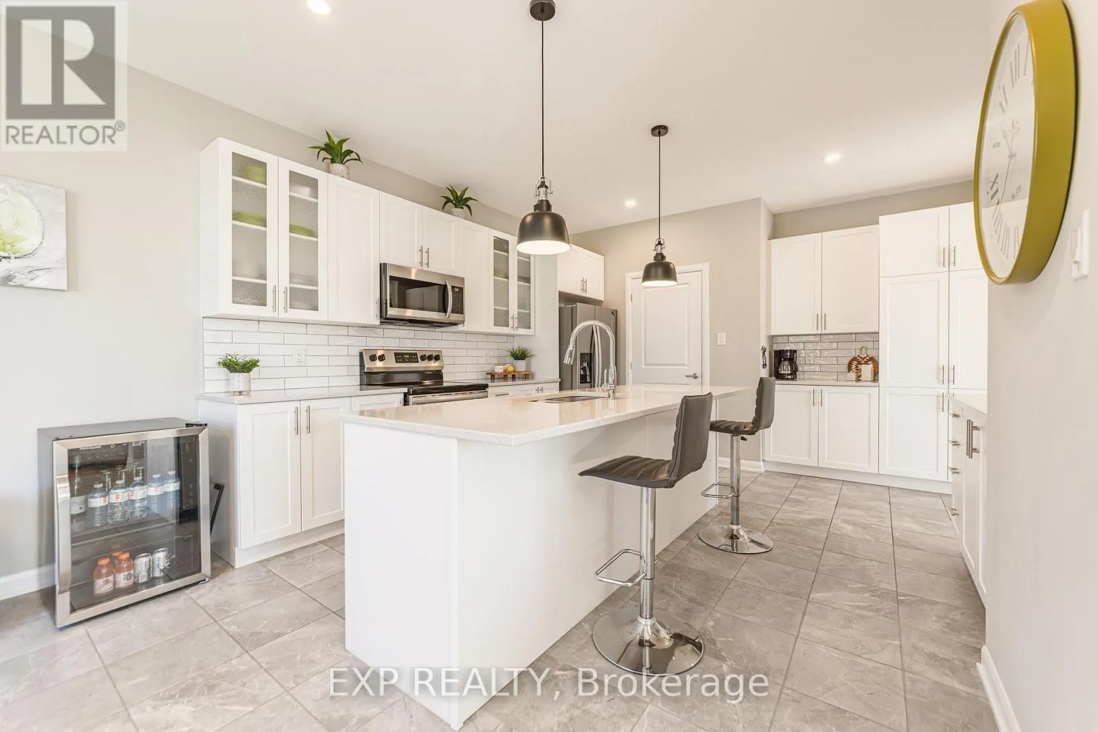 80 LANTERN ROAD