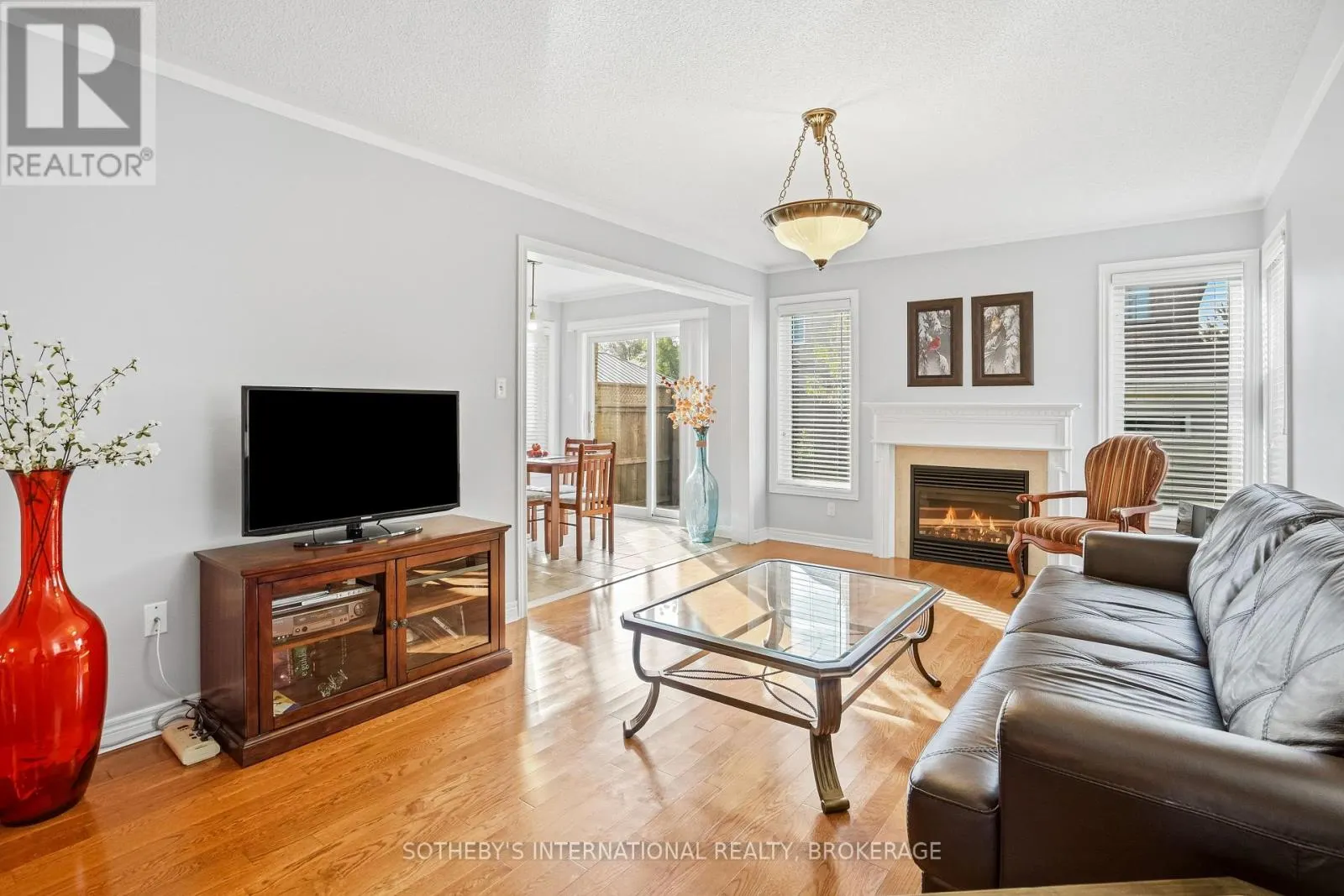 4 ALEX GRANT PLACE