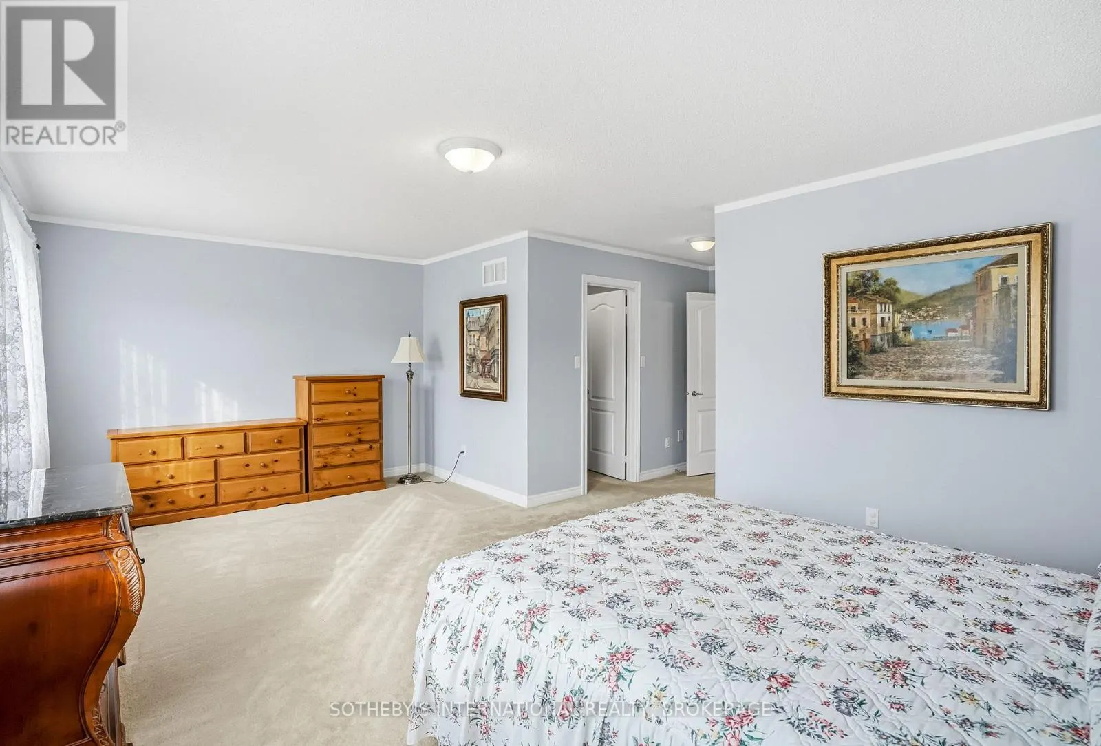 4 ALEX GRANT PLACE