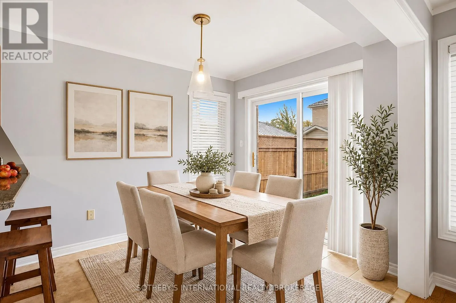 4 ALEX GRANT PLACE