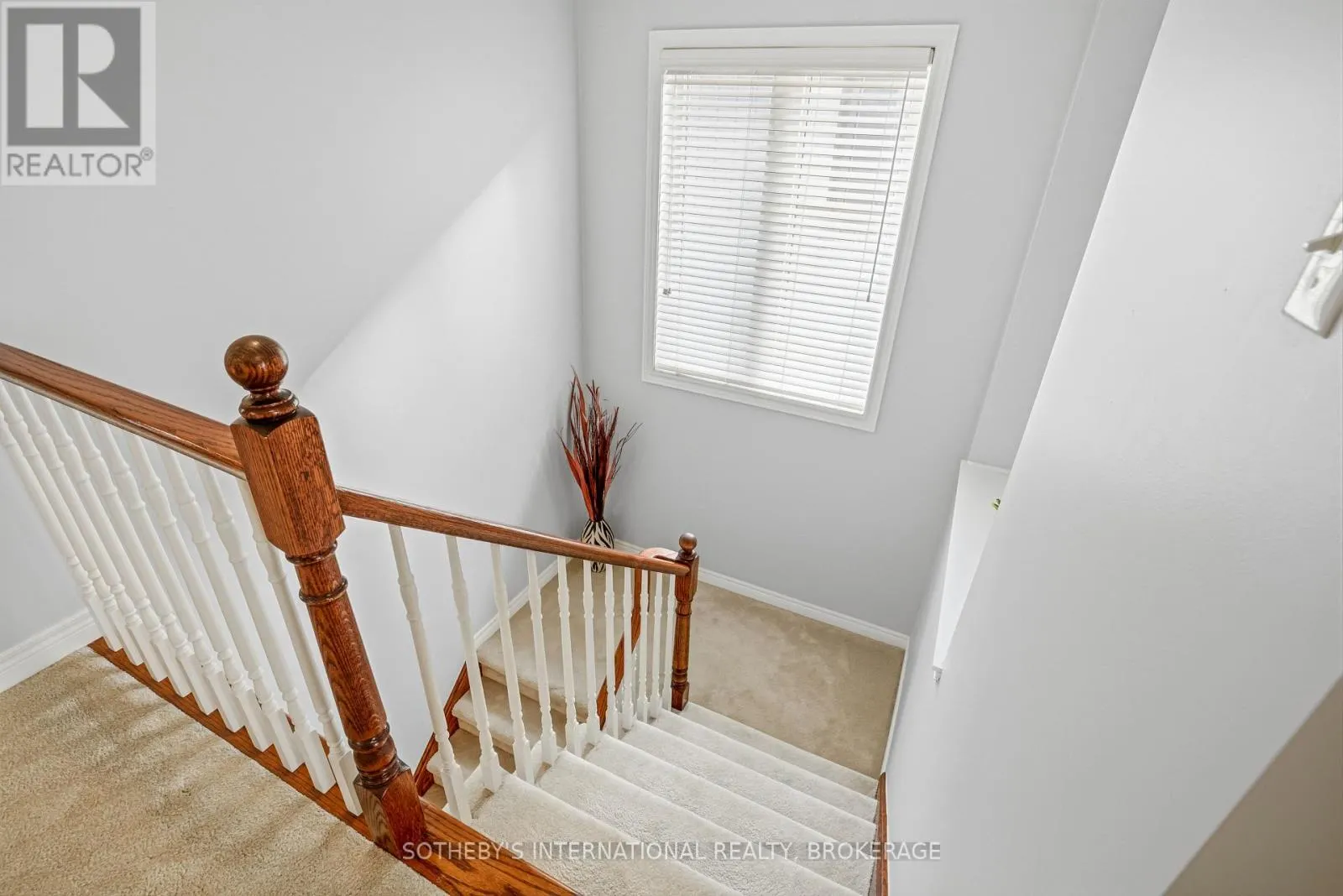 4 ALEX GRANT PLACE