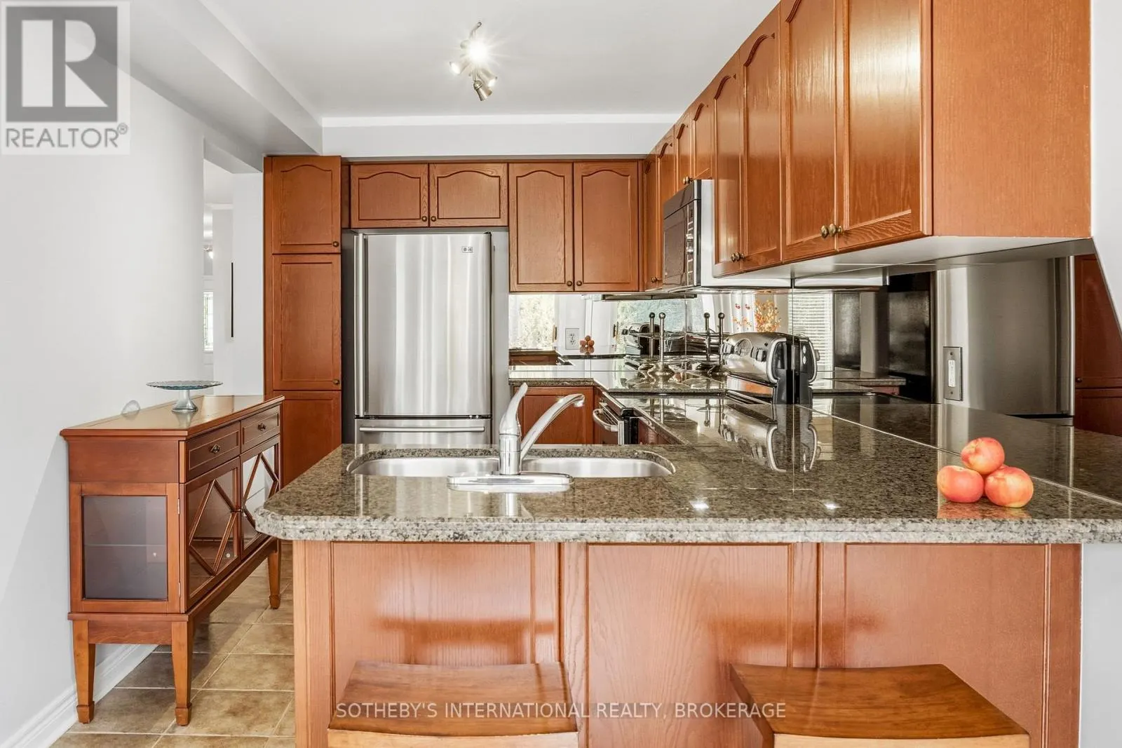 4 ALEX GRANT PLACE