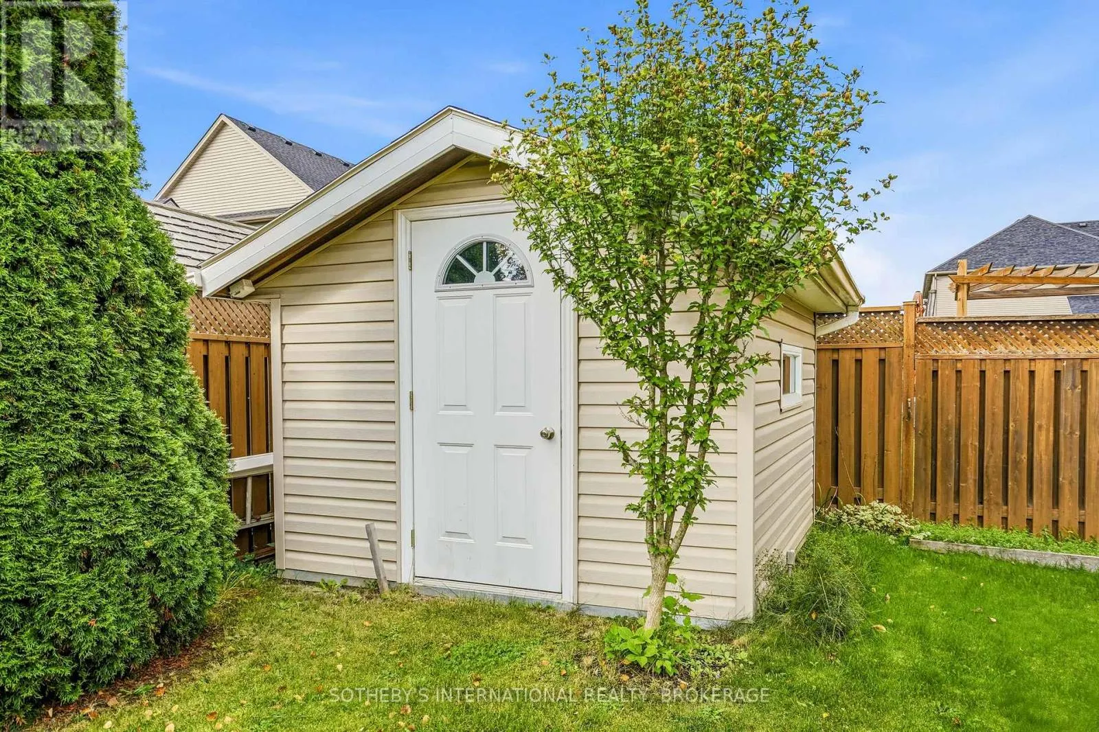 4 ALEX GRANT PLACE