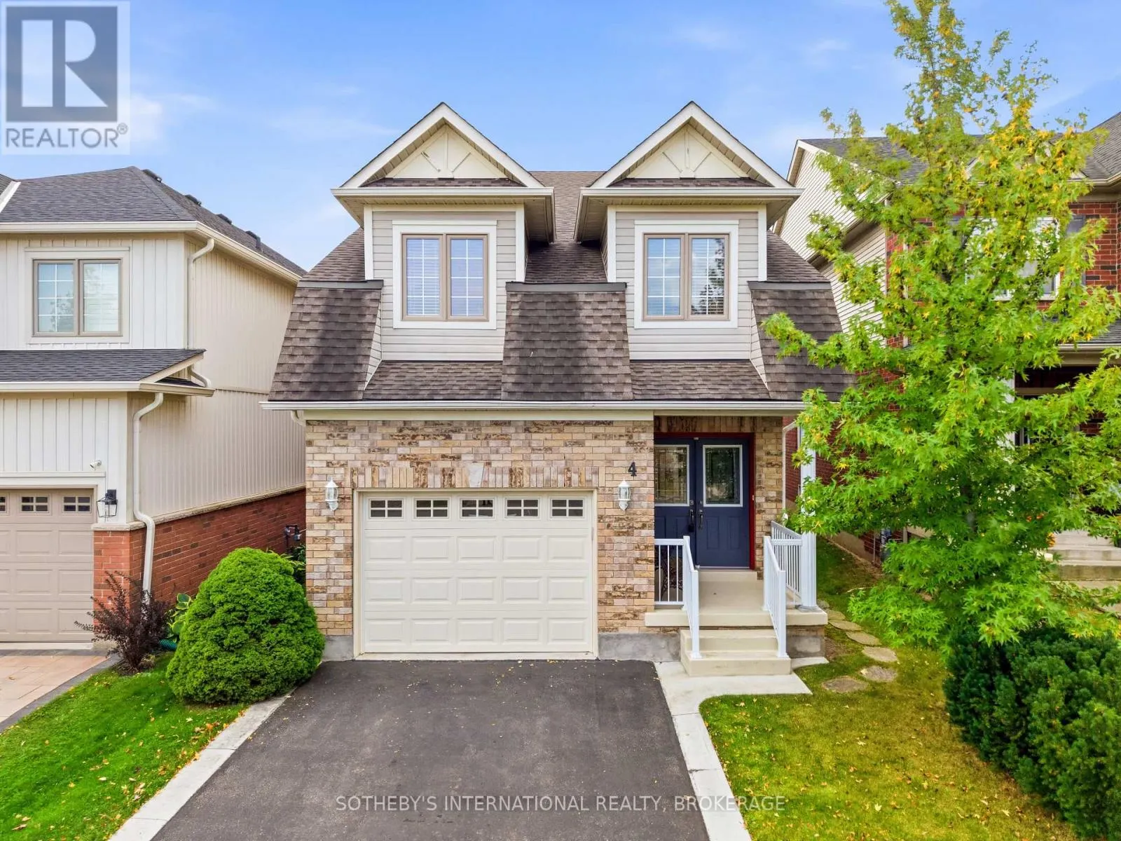 4 ALEX GRANT PLACE