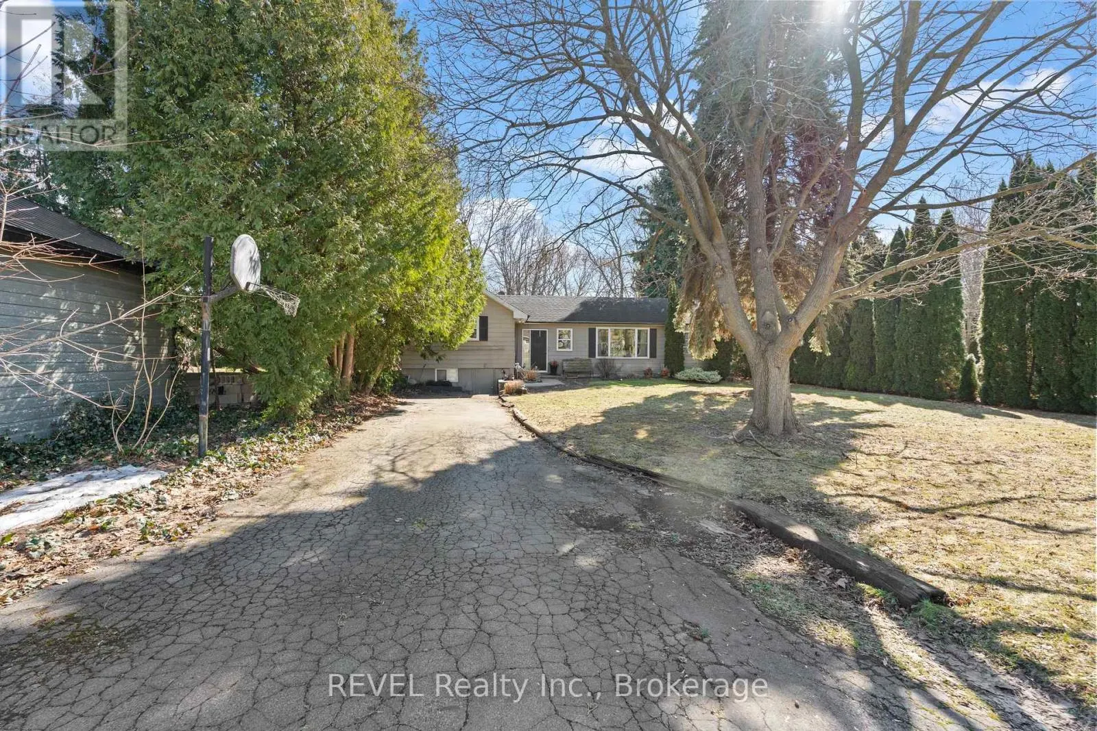 639 PENNER STREET