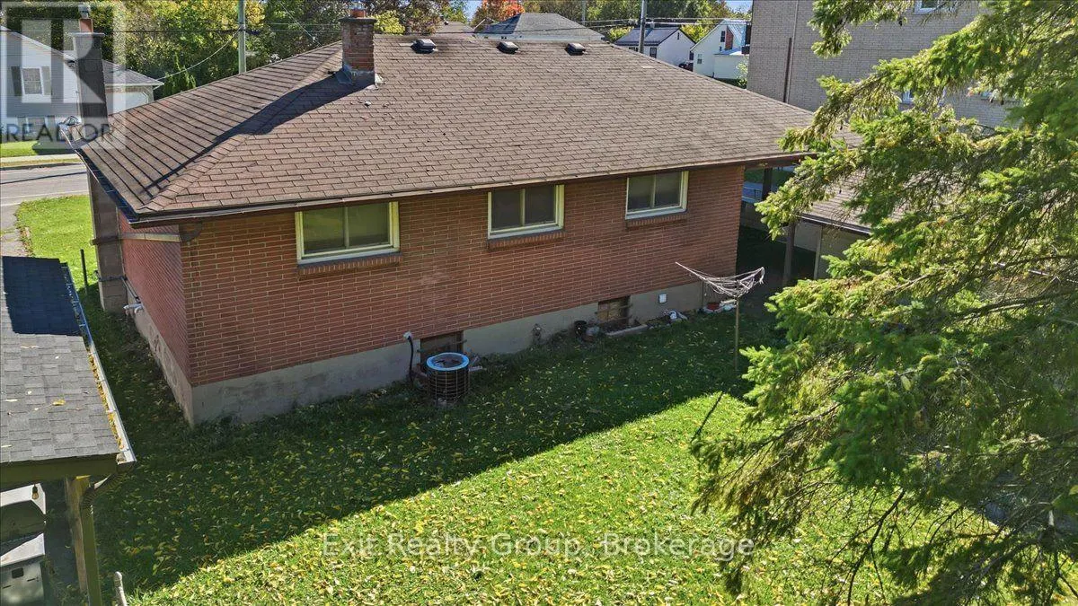 196 YEOMANS STREET