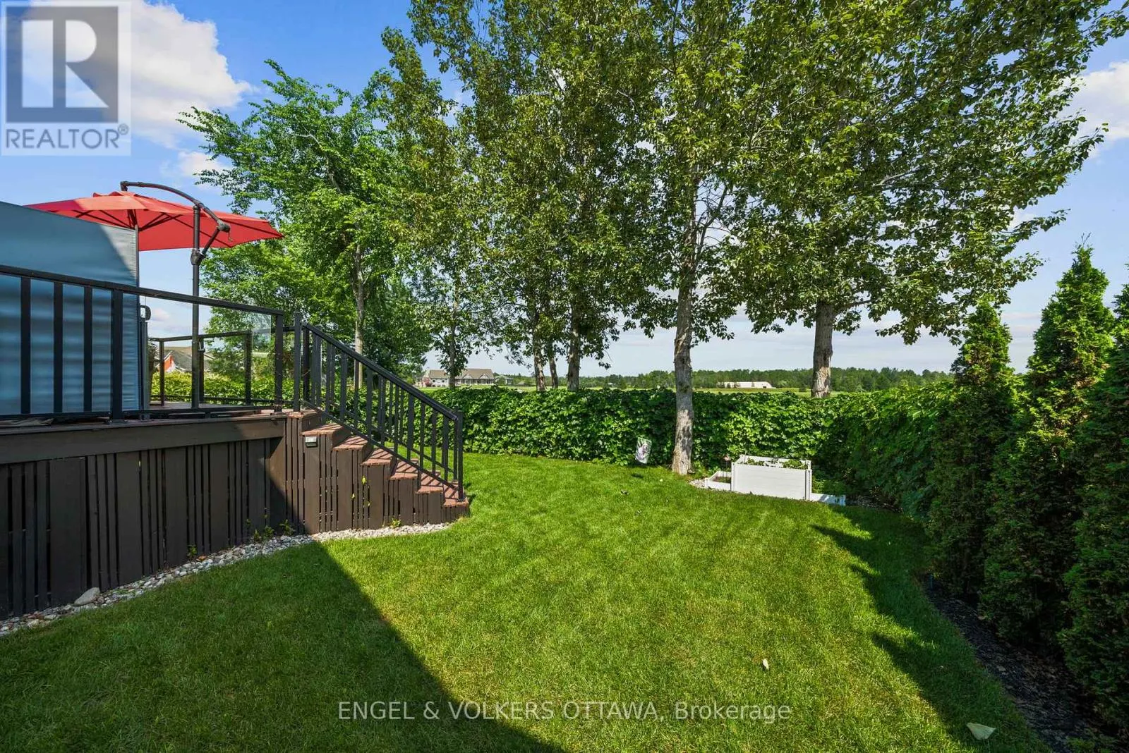 112 EQUINELLE DRIVE