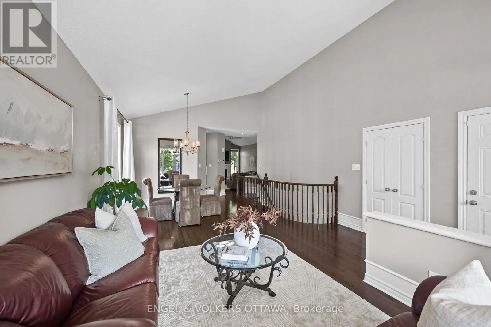 112 EQUINELLE DRIVE