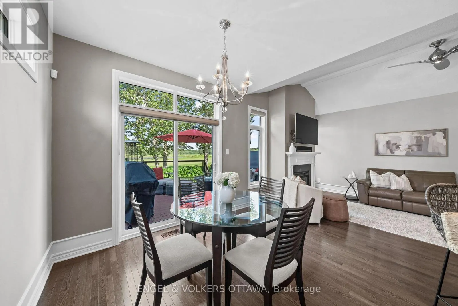 112 EQUINELLE DRIVE