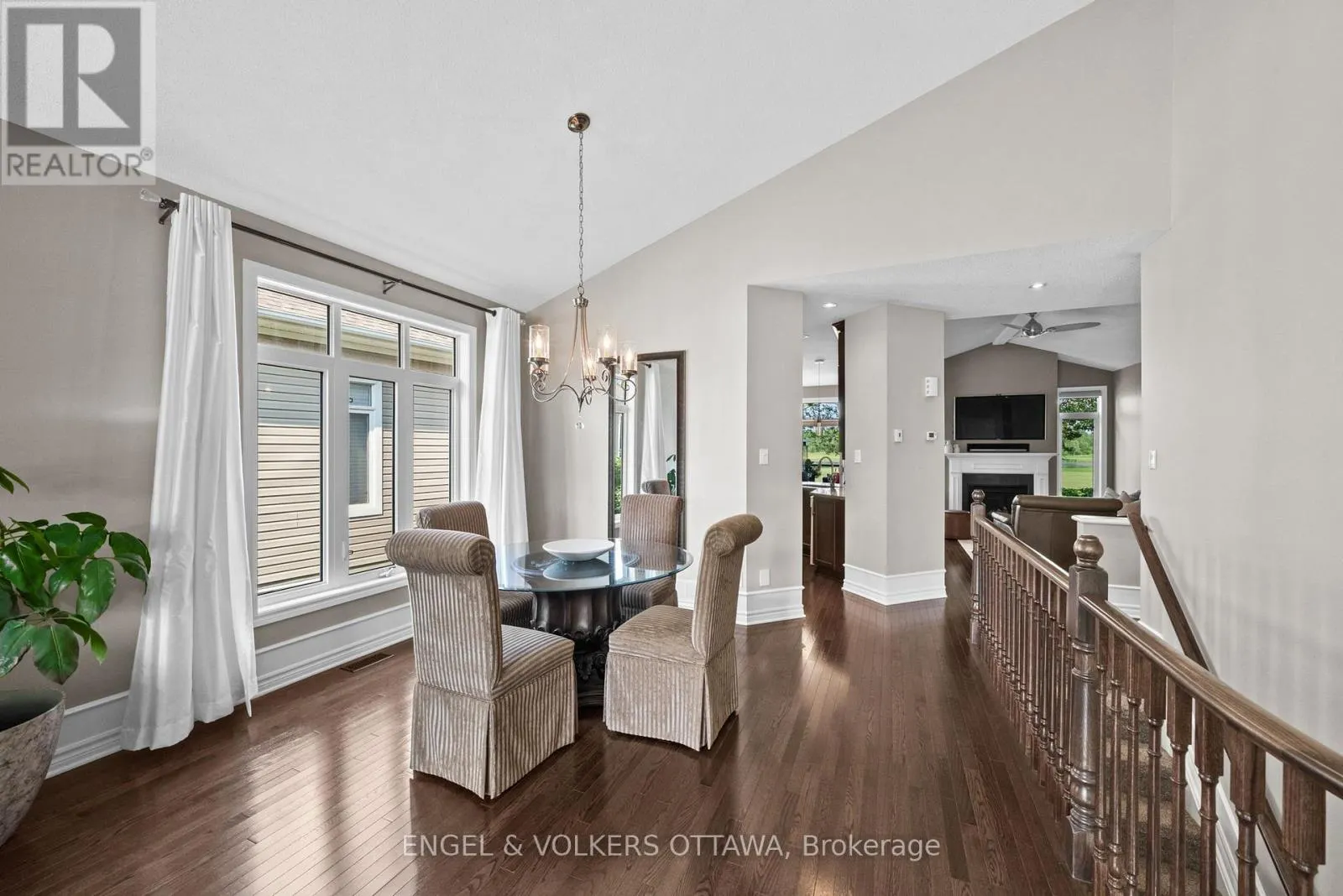 112 EQUINELLE DRIVE