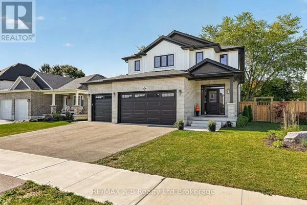 6 DIAMOND STREET