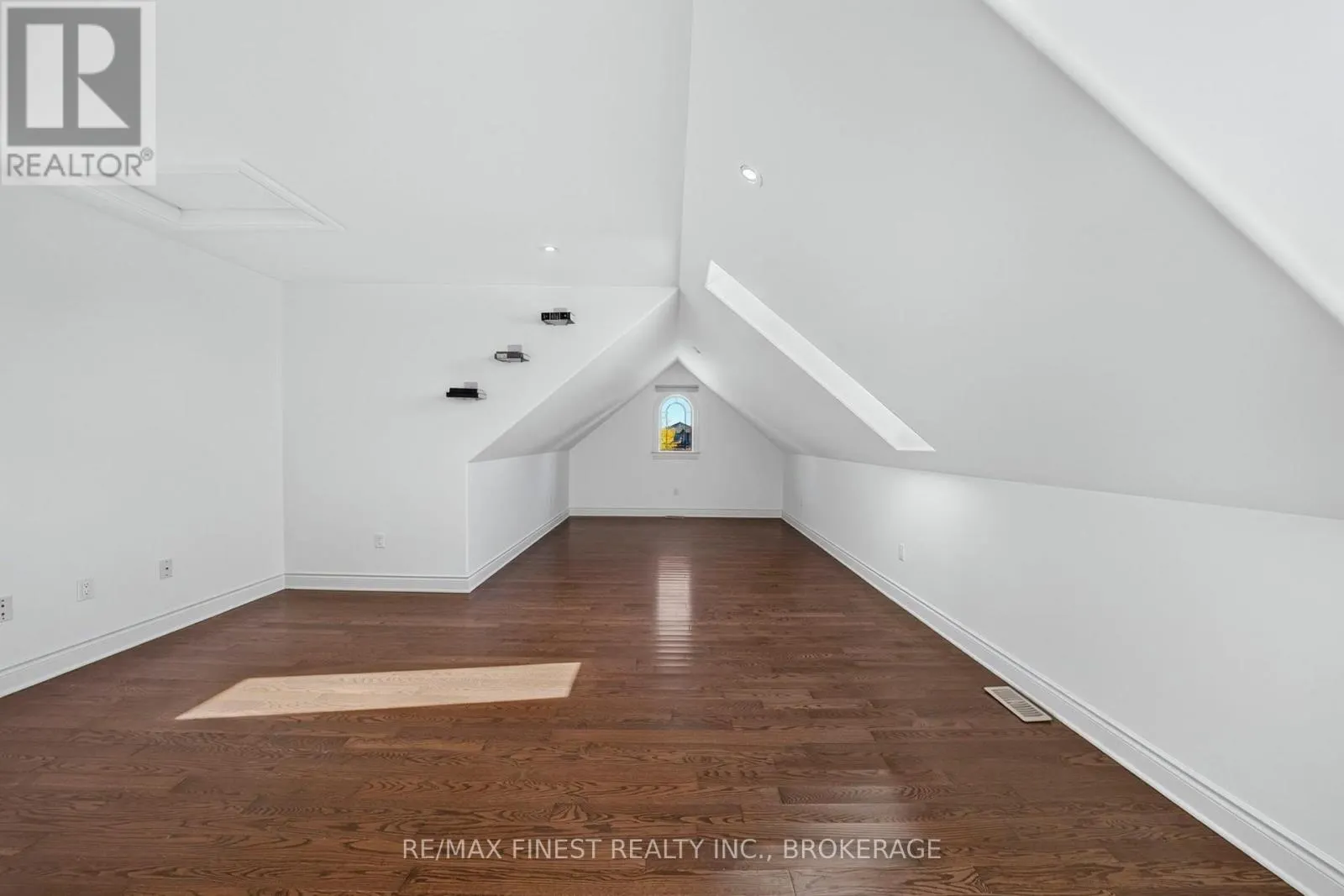 710 KANANASKIS DRIVE