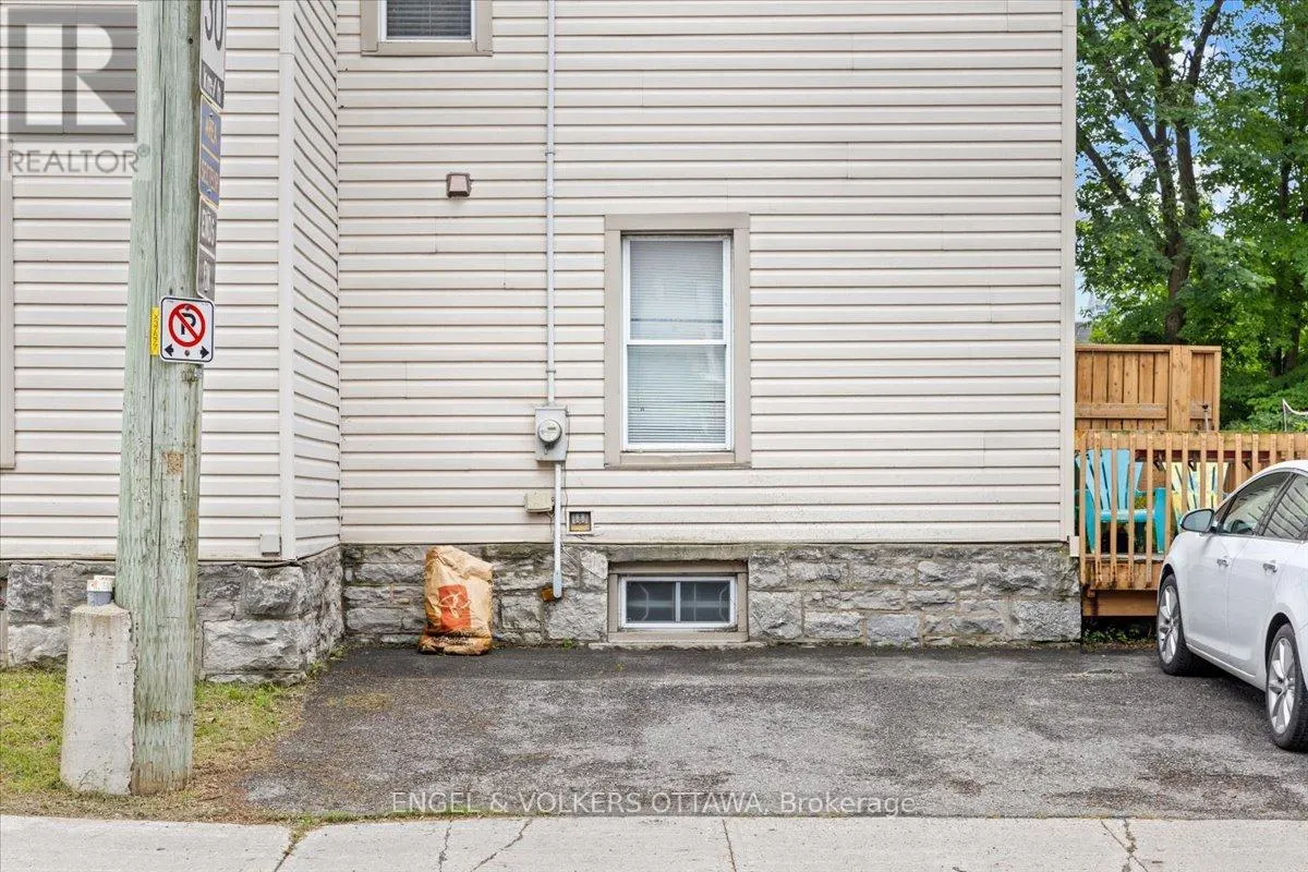 118 KING EDWARD AVENUE