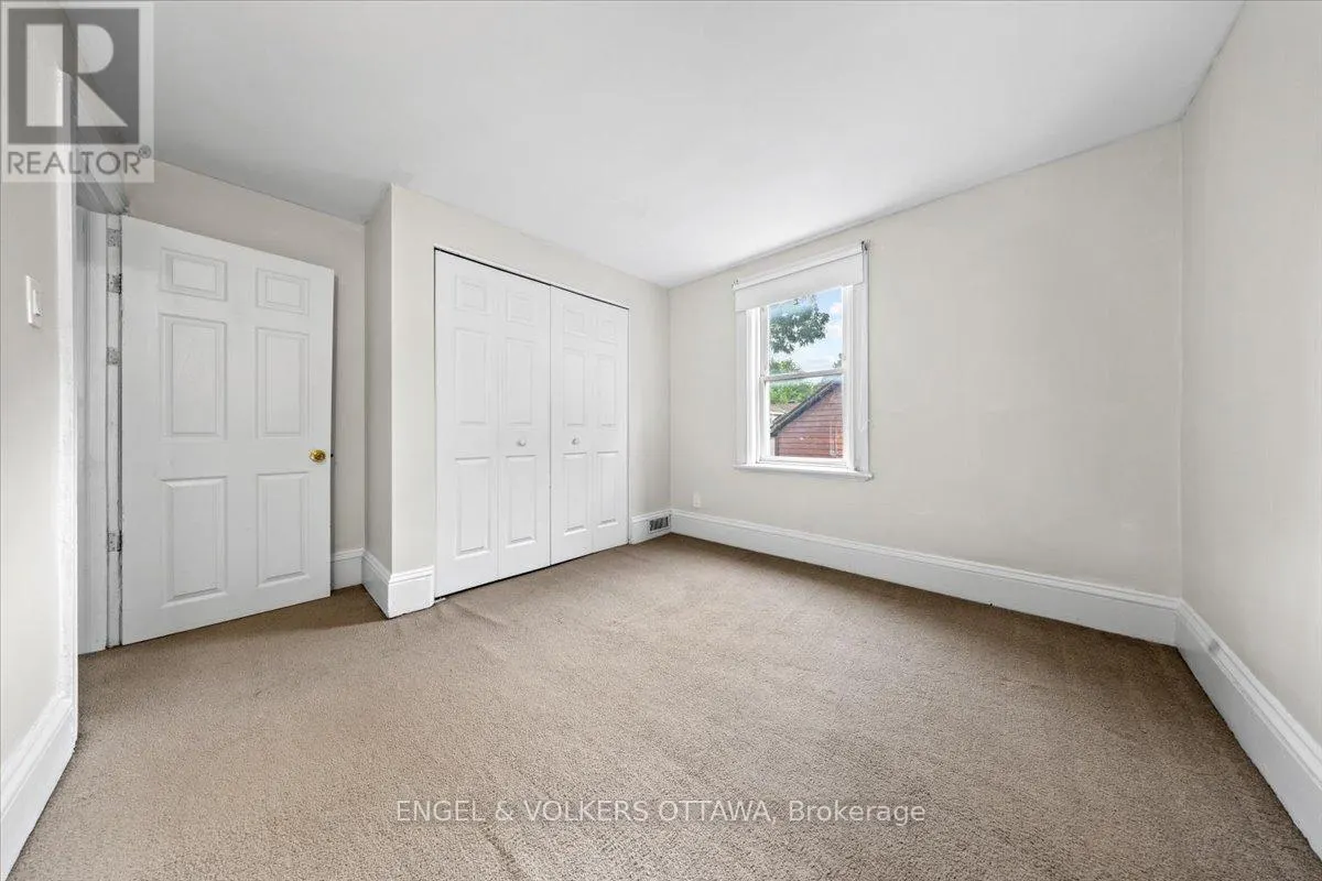 118 KING EDWARD AVENUE