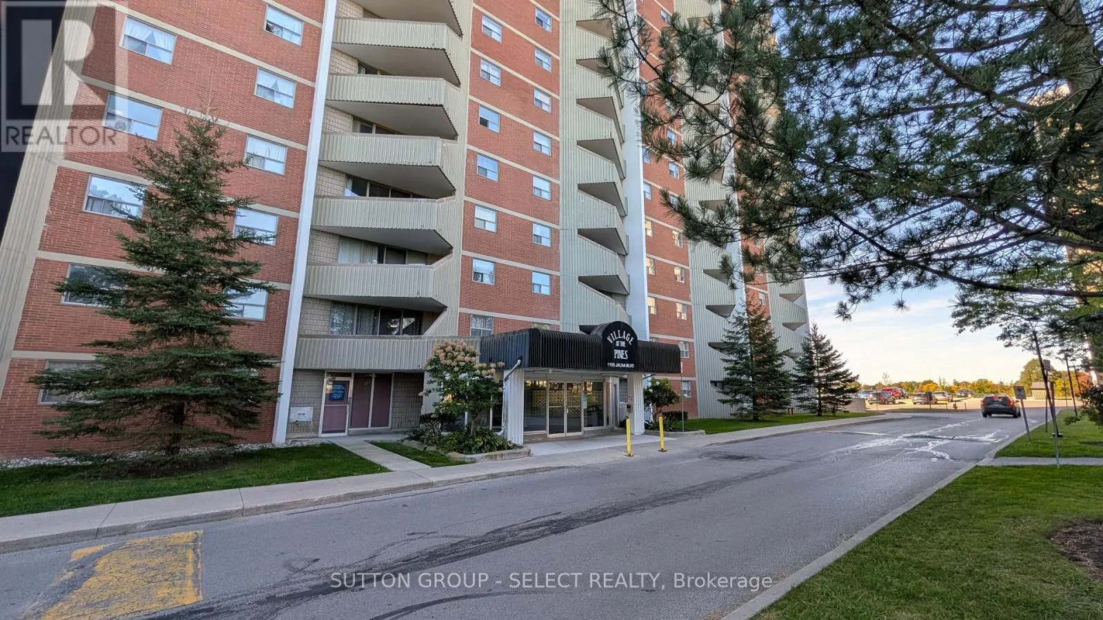 1501 - 1105 JALNA BOULEVARD #1501