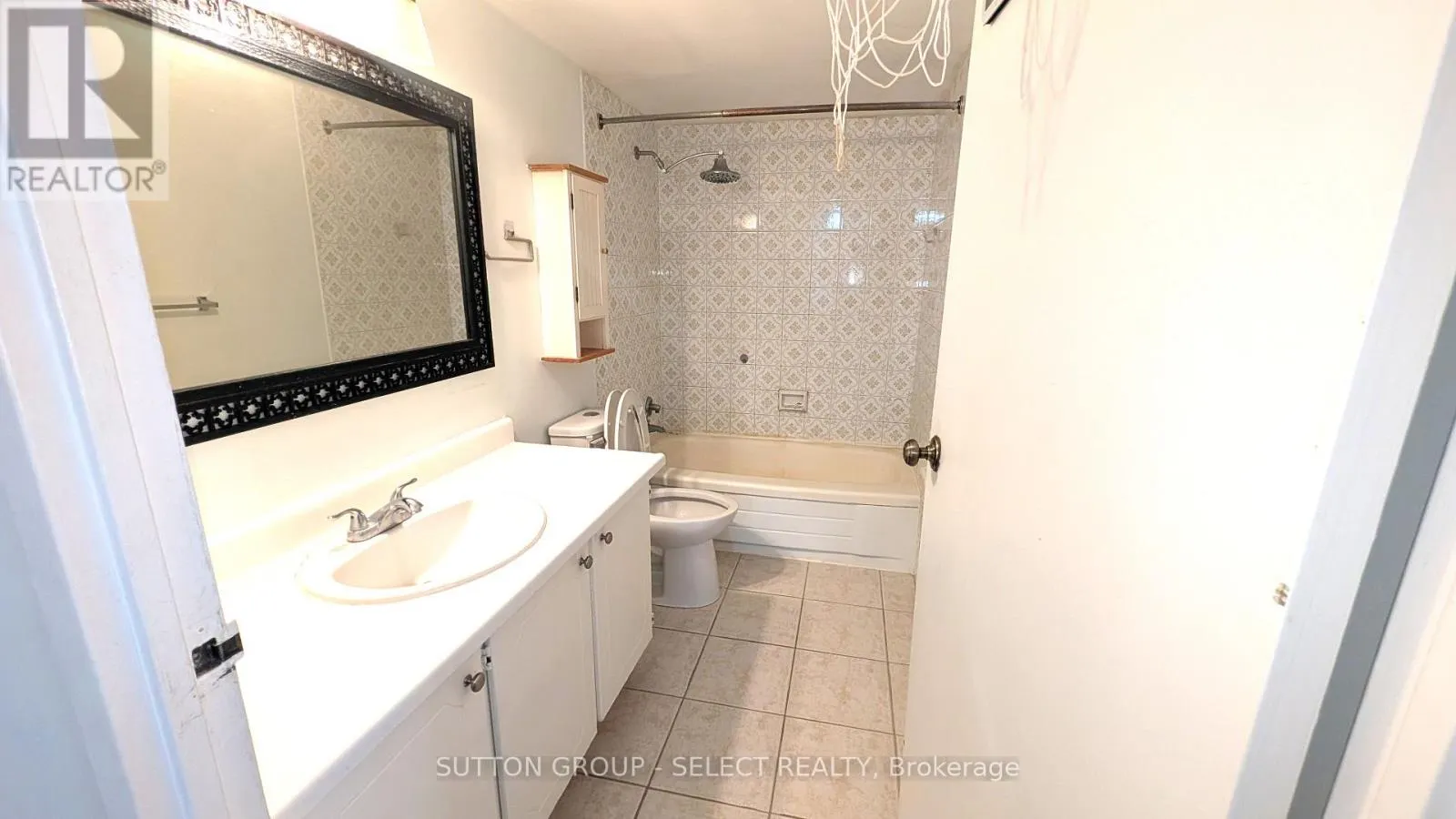 1501 - 1105 JALNA BOULEVARD #1501