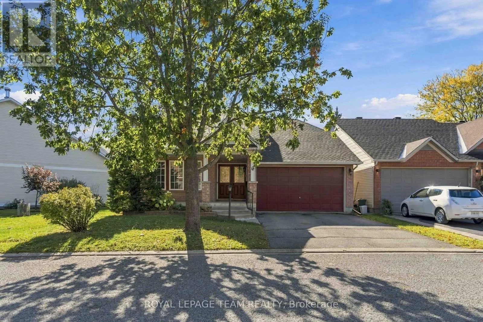6 WINDCHIME CRESCENT