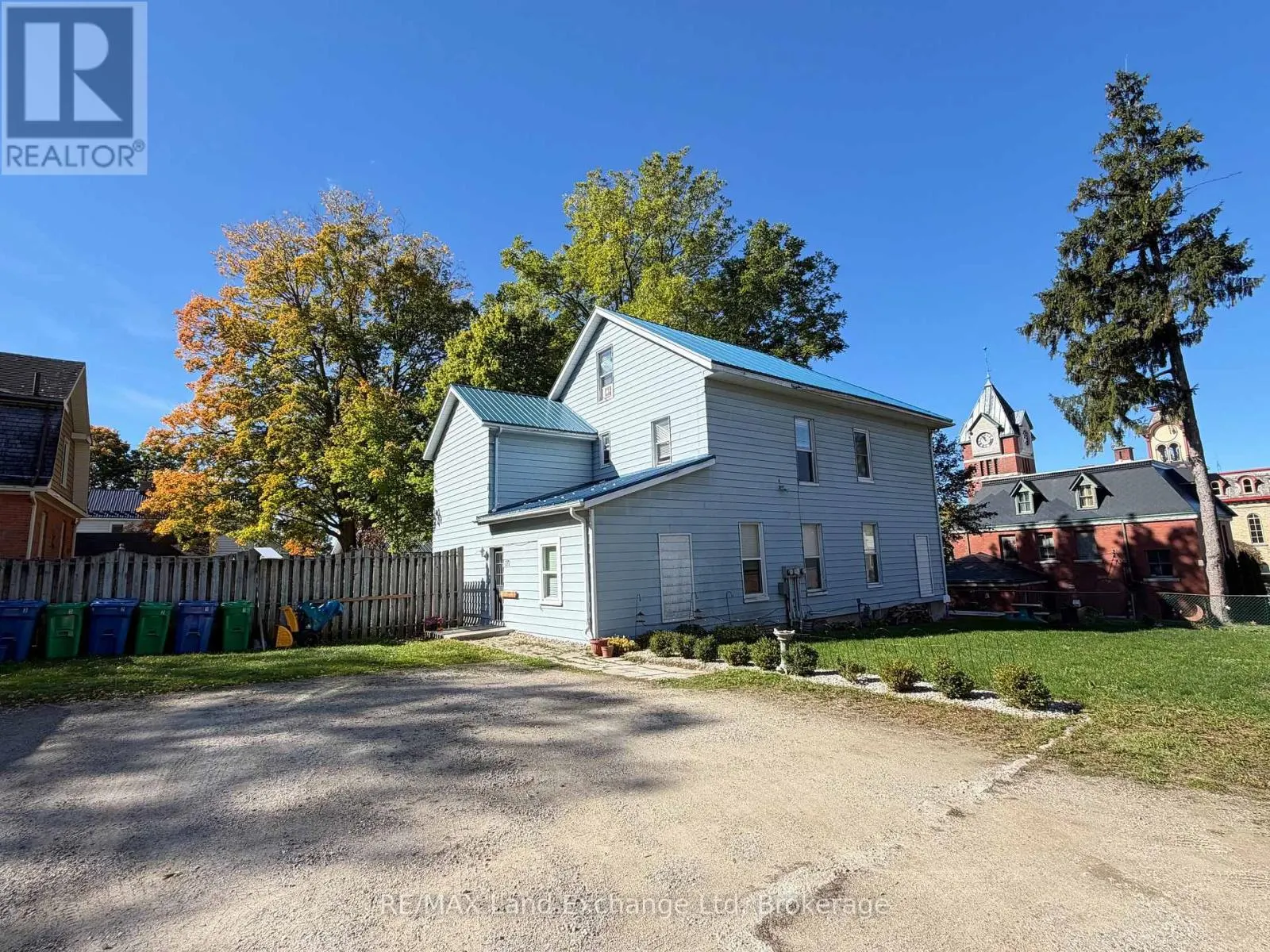 276 CENTRE STREET