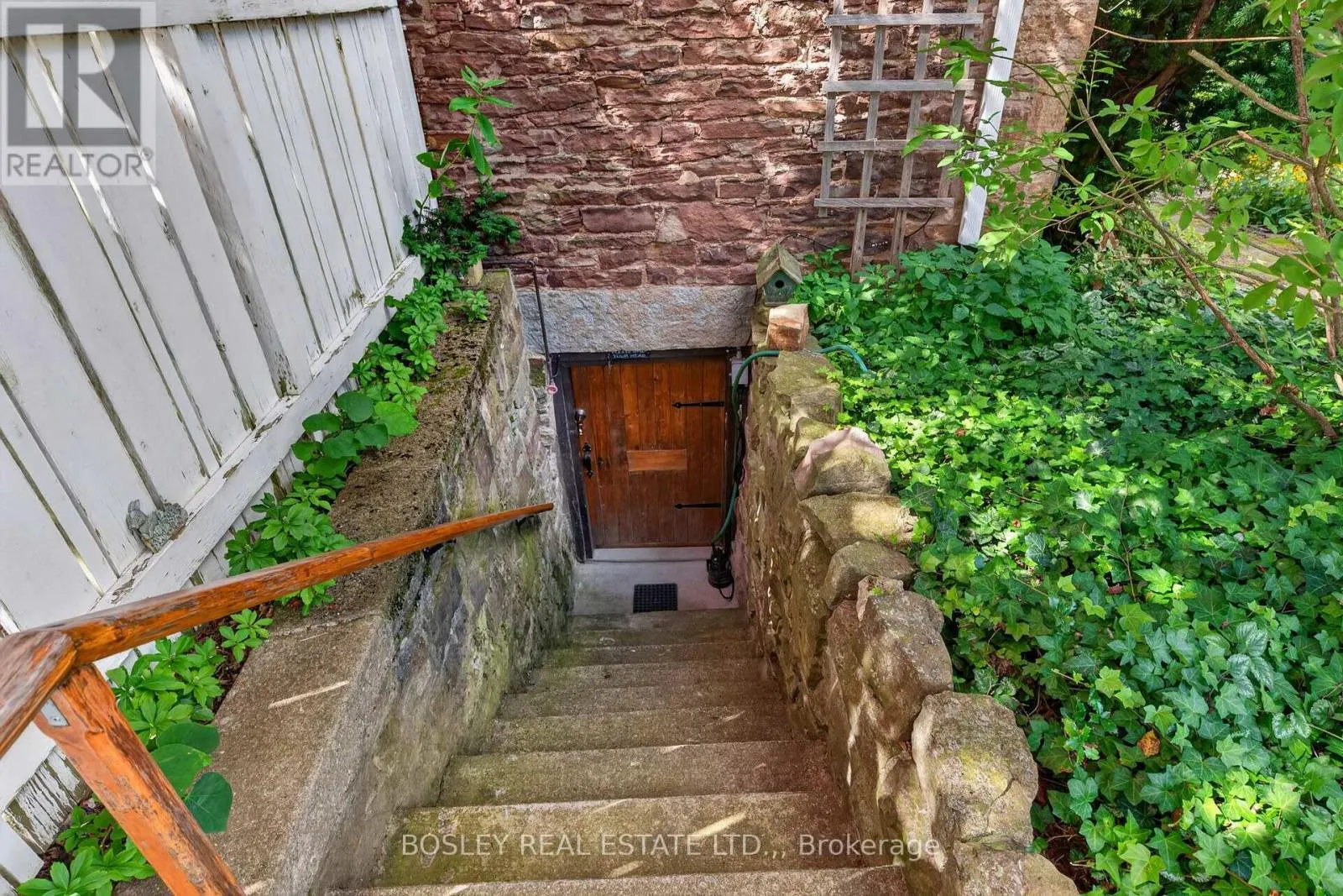 77 BRADLEY STREET