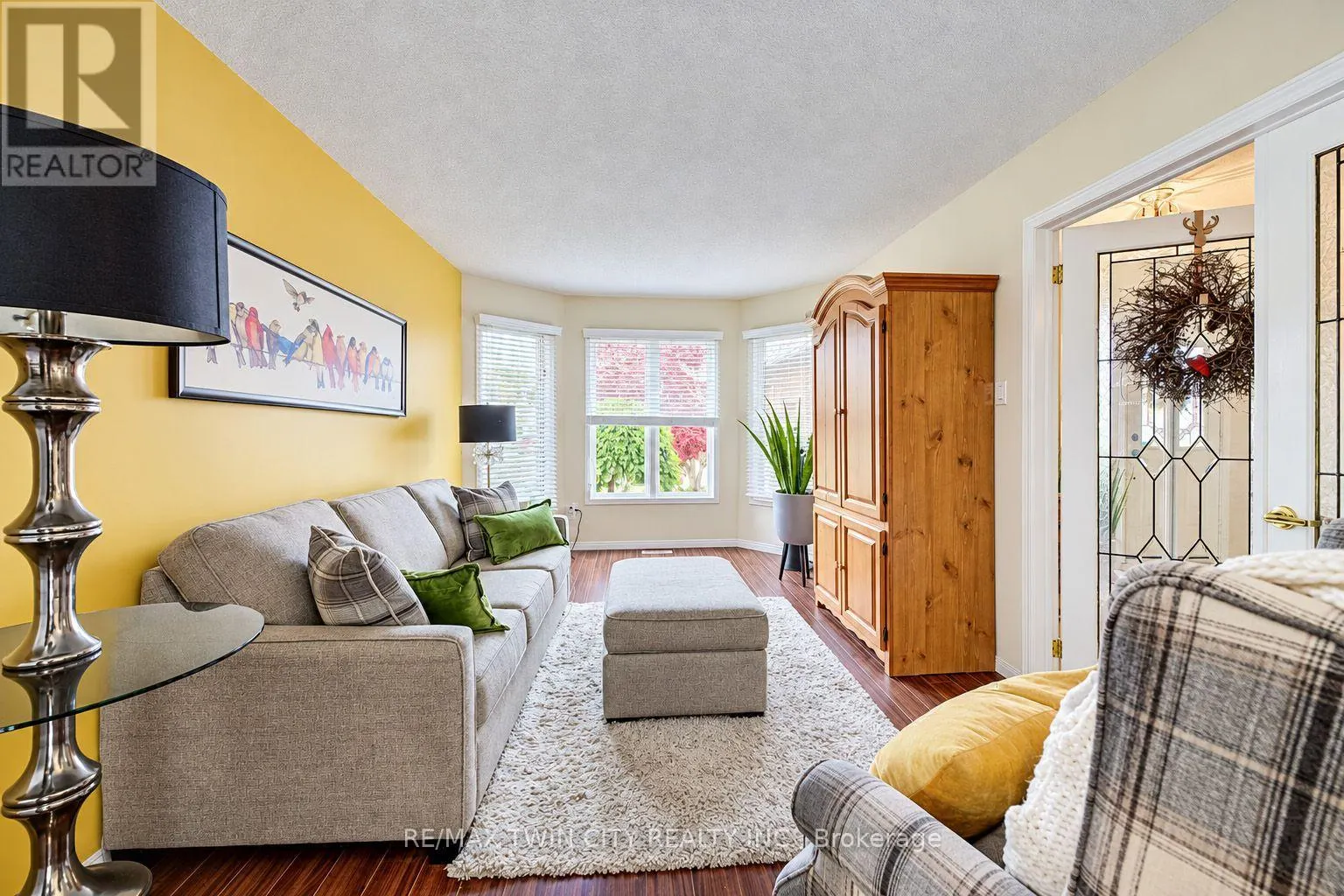 11 PEREGRINE CRESCENT