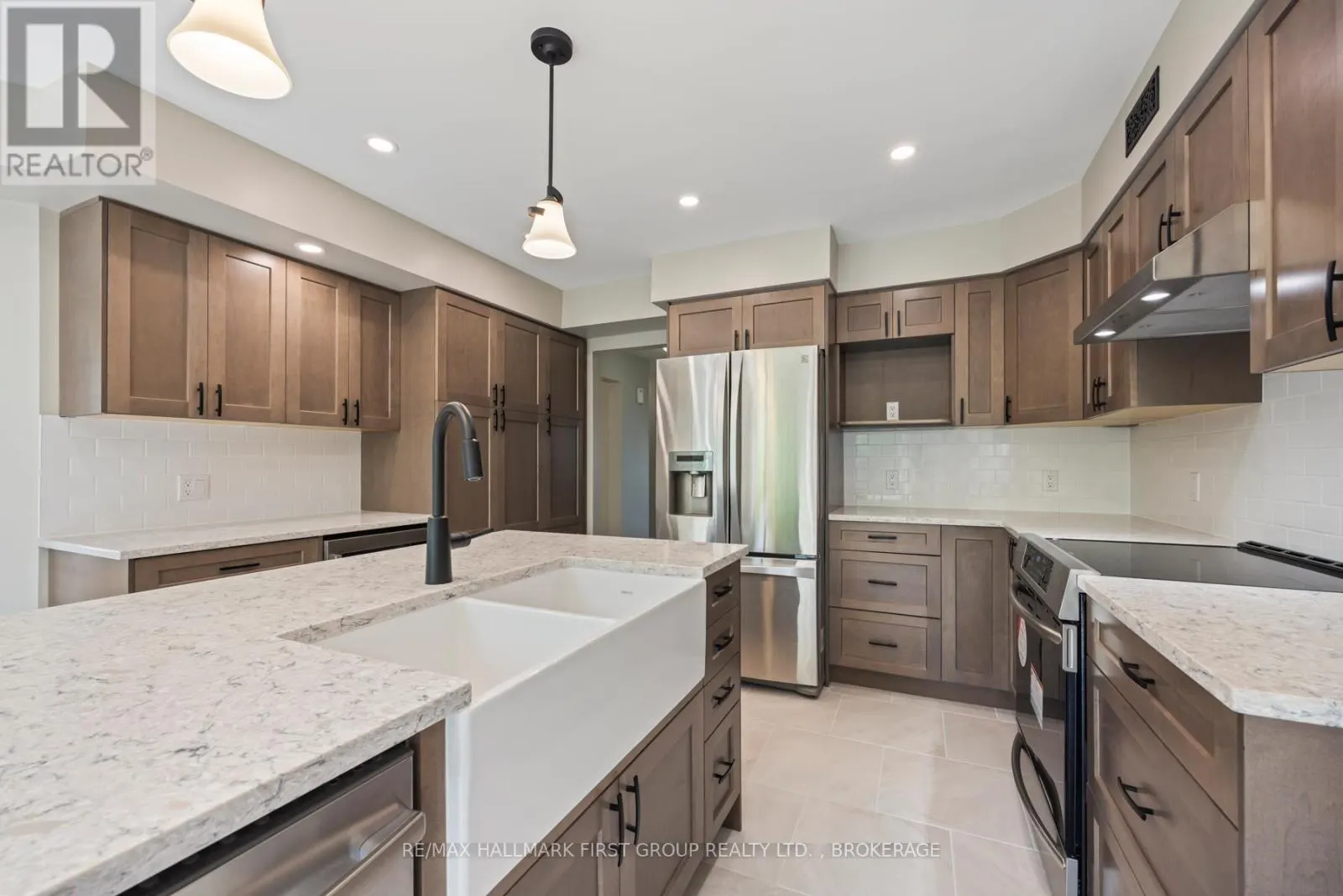 272 FRIARHILL CRESCENT