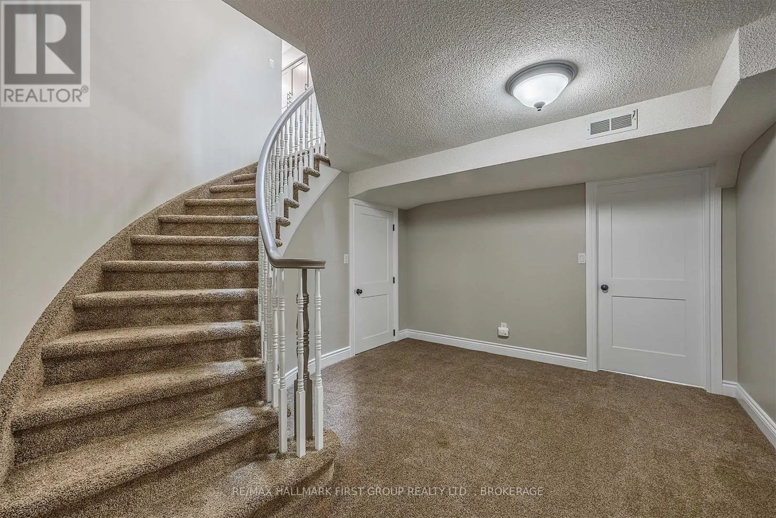 272 FRIARHILL CRESCENT