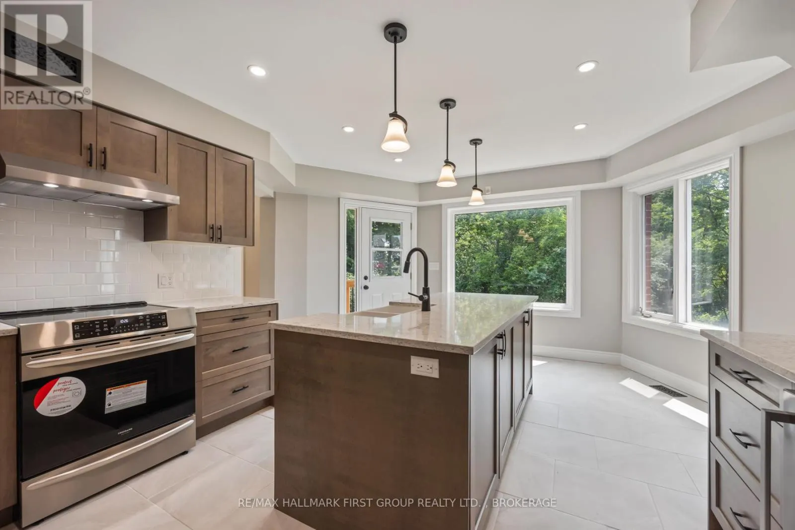 272 FRIARHILL CRESCENT