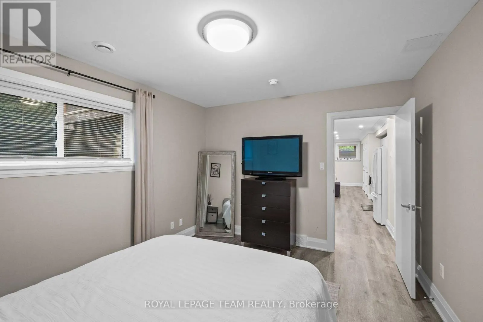 77 JUANITA AVENUE