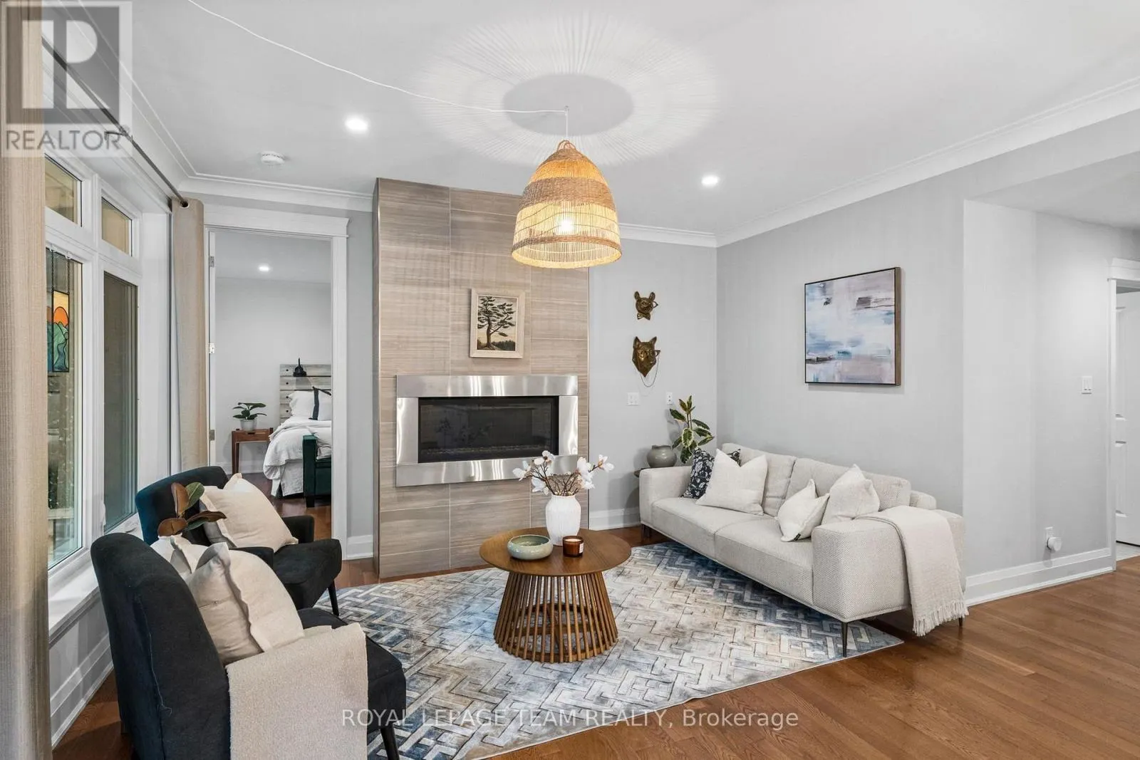 77 JUANITA AVENUE