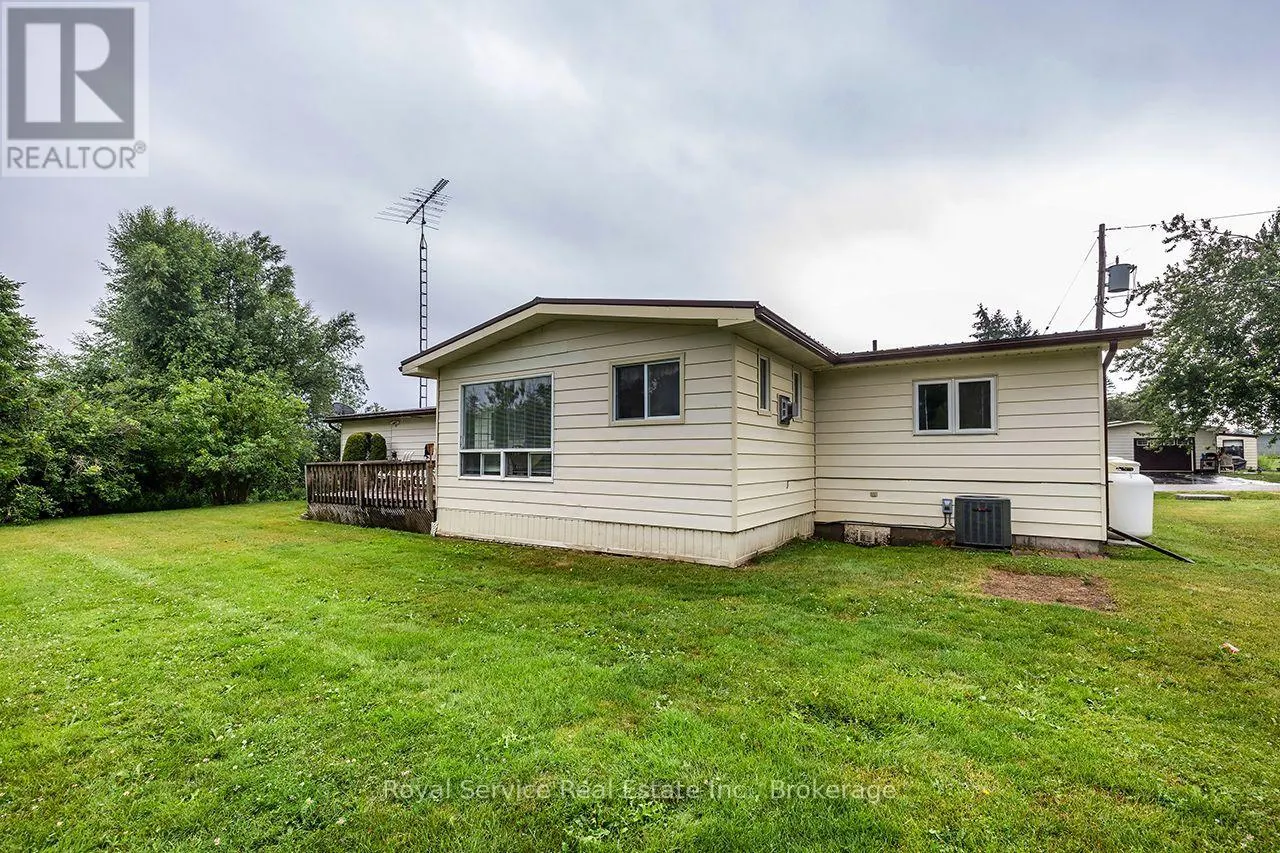 16 VISTA DRIVE