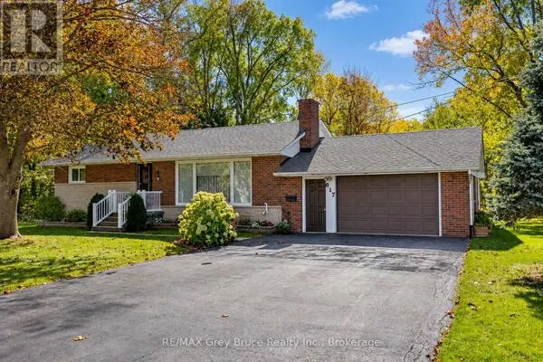 617 17TH STREET W