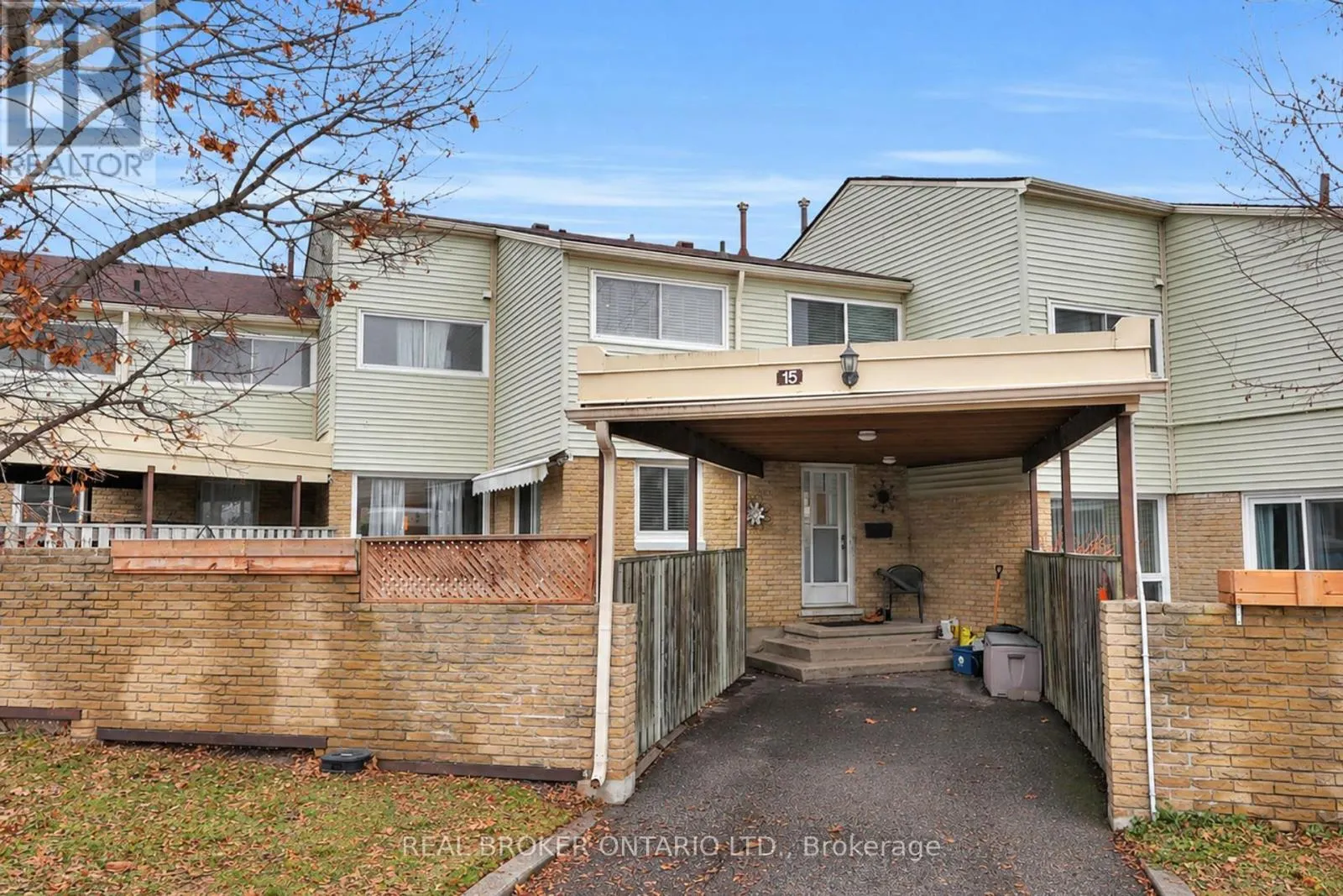 15 - 415 MORGAN AVENUE