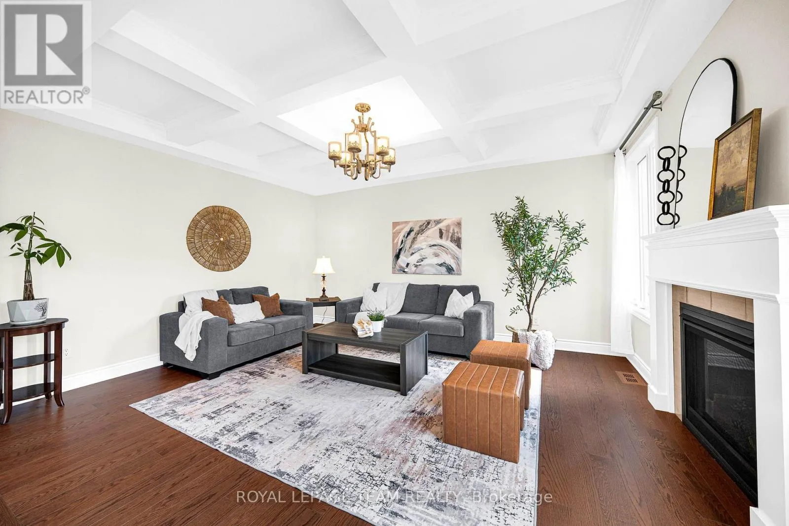 607 PARADE DRIVE
