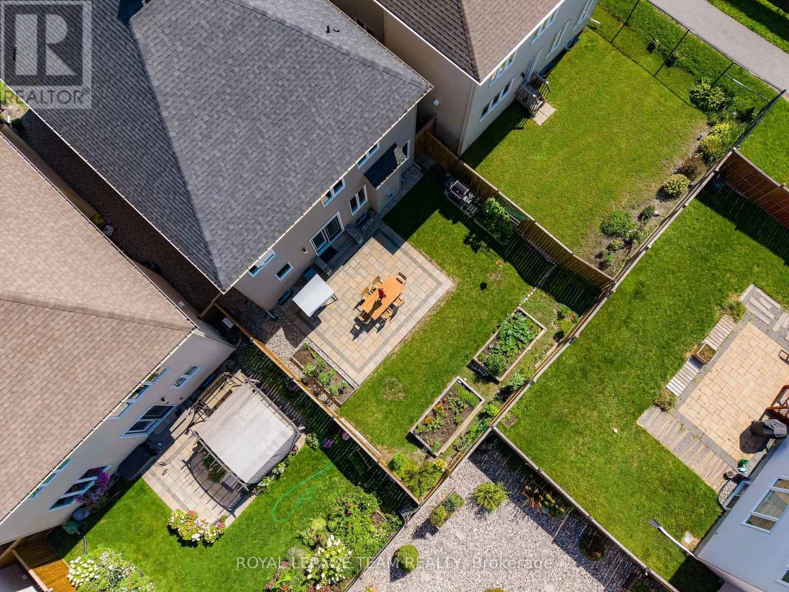 607 PARADE DRIVE