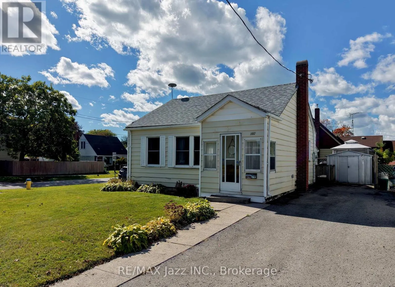 152 VICTORIA STREET N