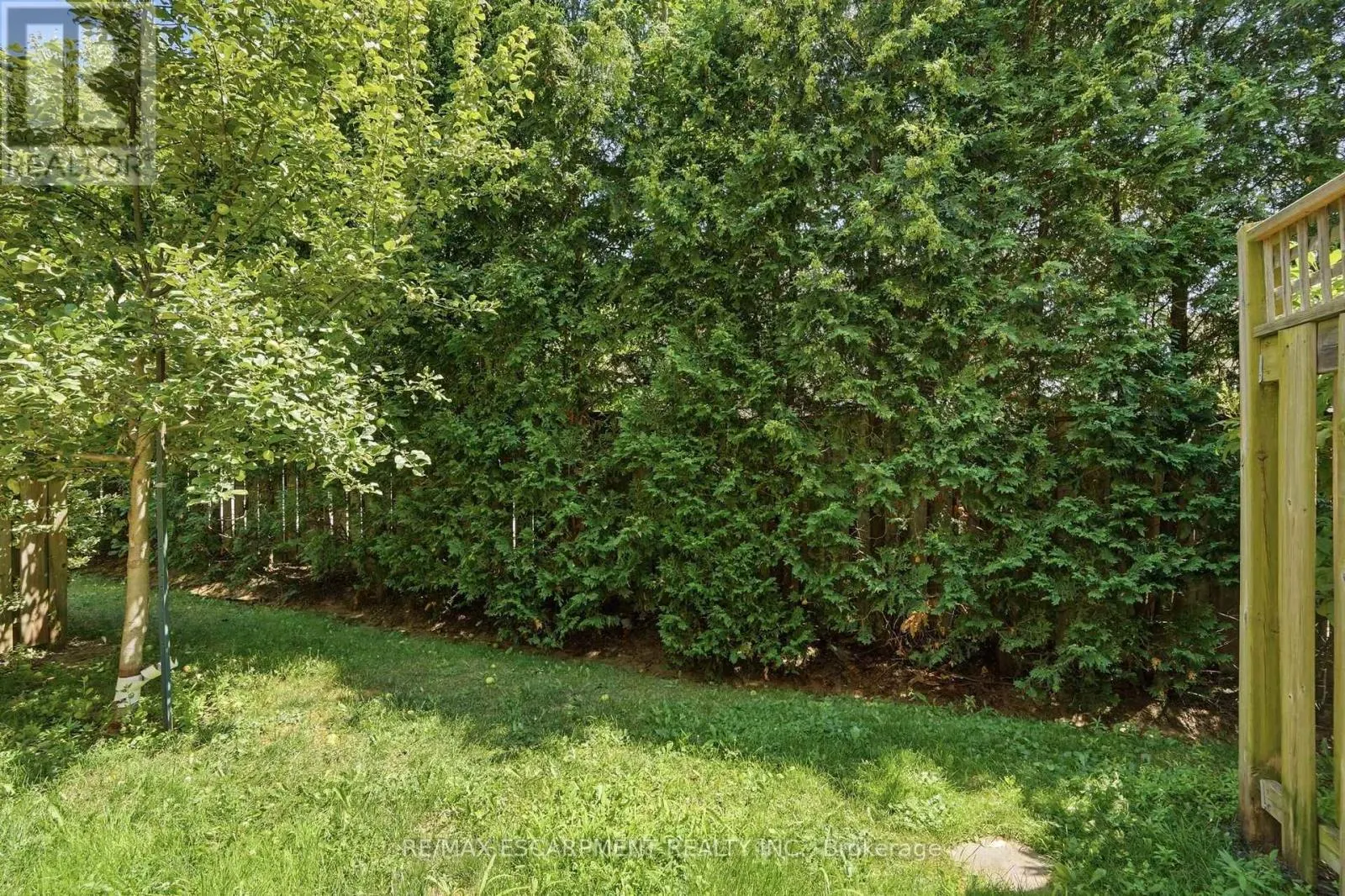 12 - 39 PANABAKER DRIVE