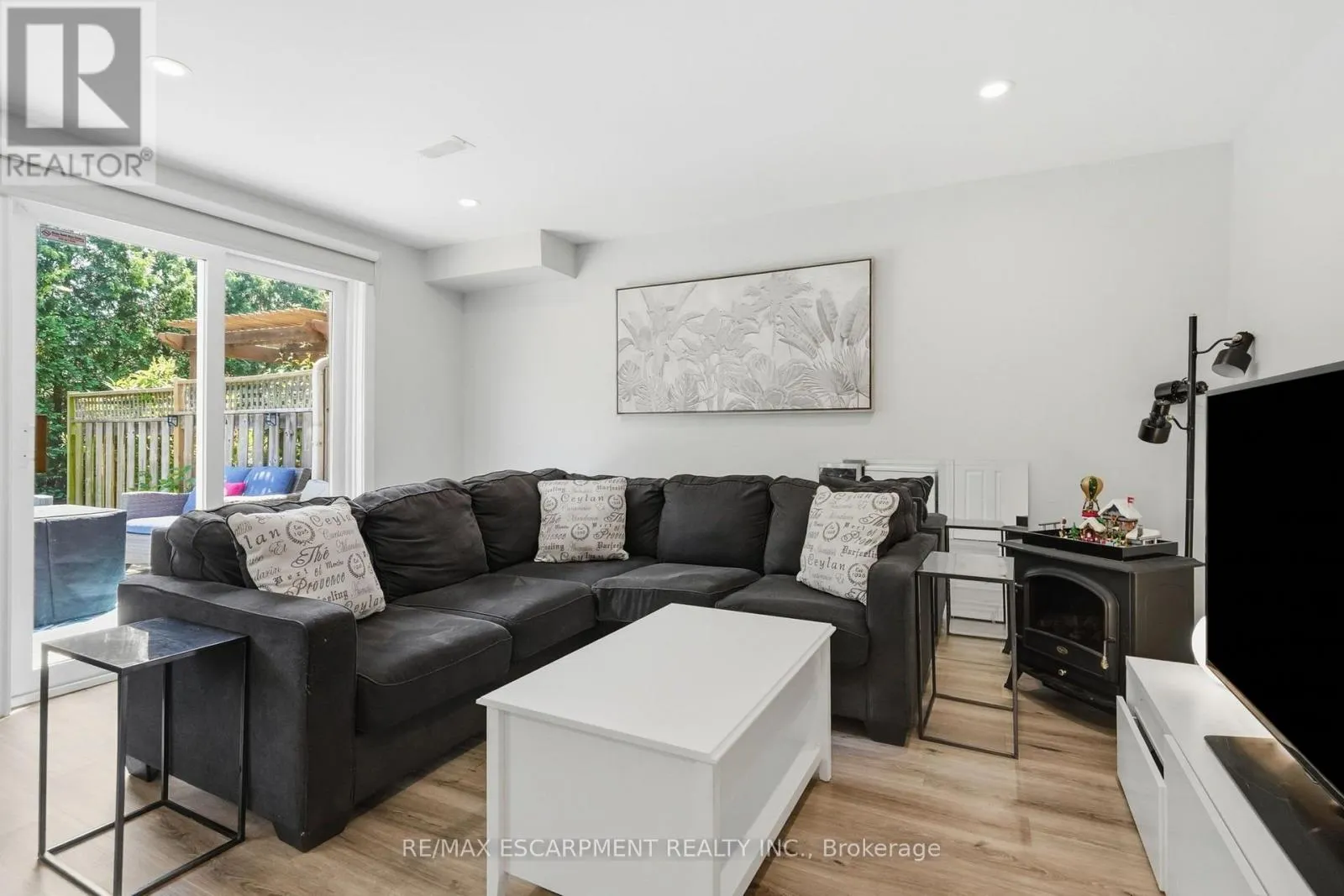 12 - 39 PANABAKER DRIVE
