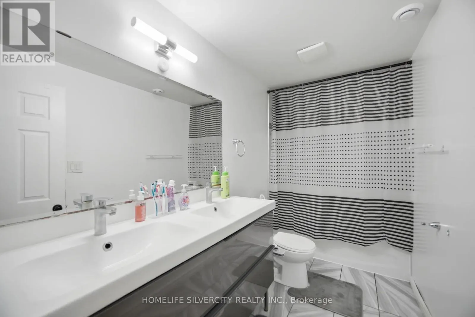165 ST ANDREWS STREET W