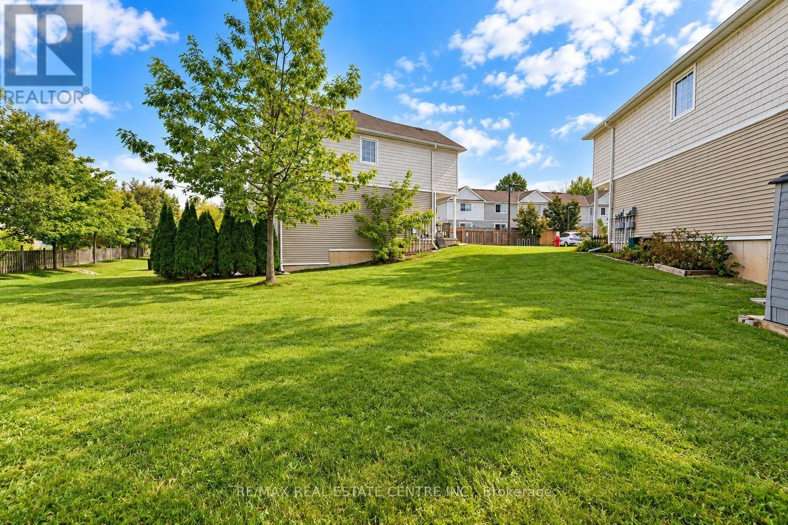 8 - 23 HOWE DRIVE