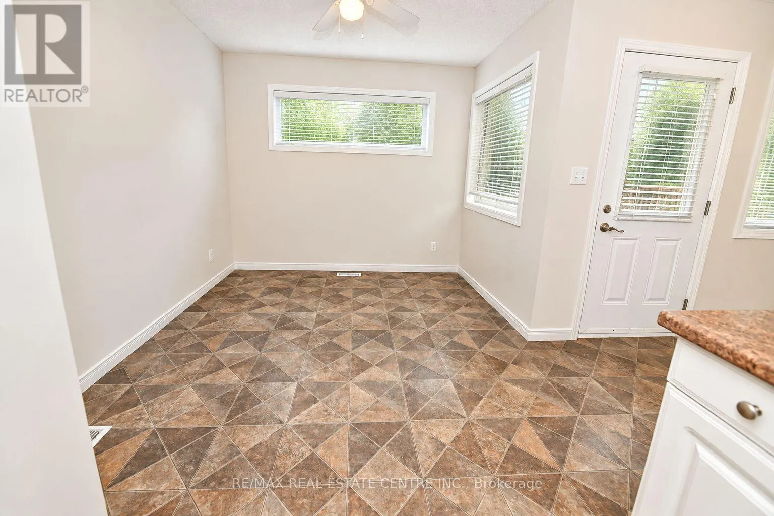 8 - 23 HOWE DRIVE