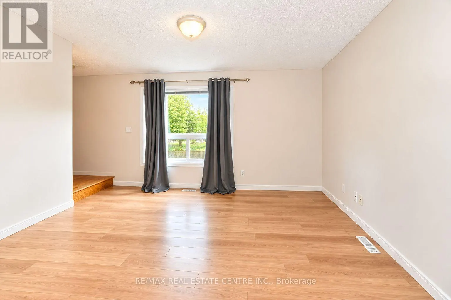 8 - 23 HOWE DRIVE