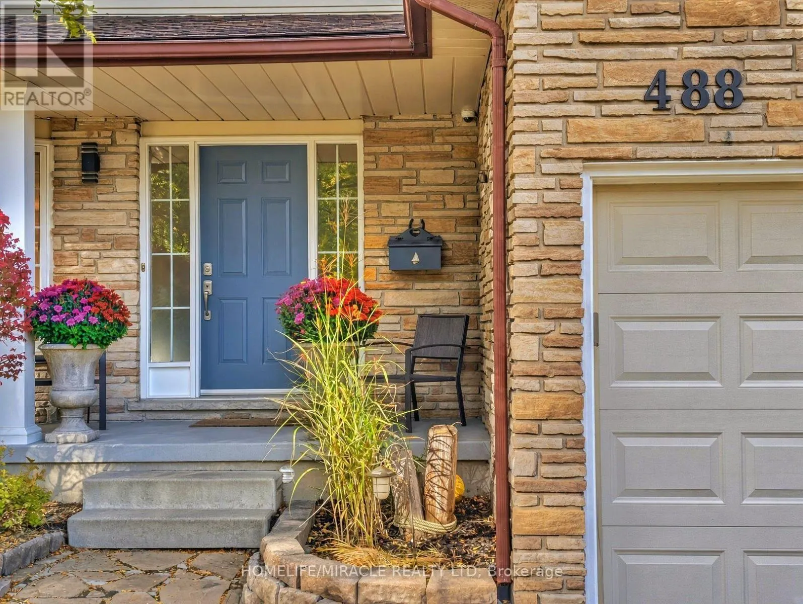 488 HEATHER HILL PLACE